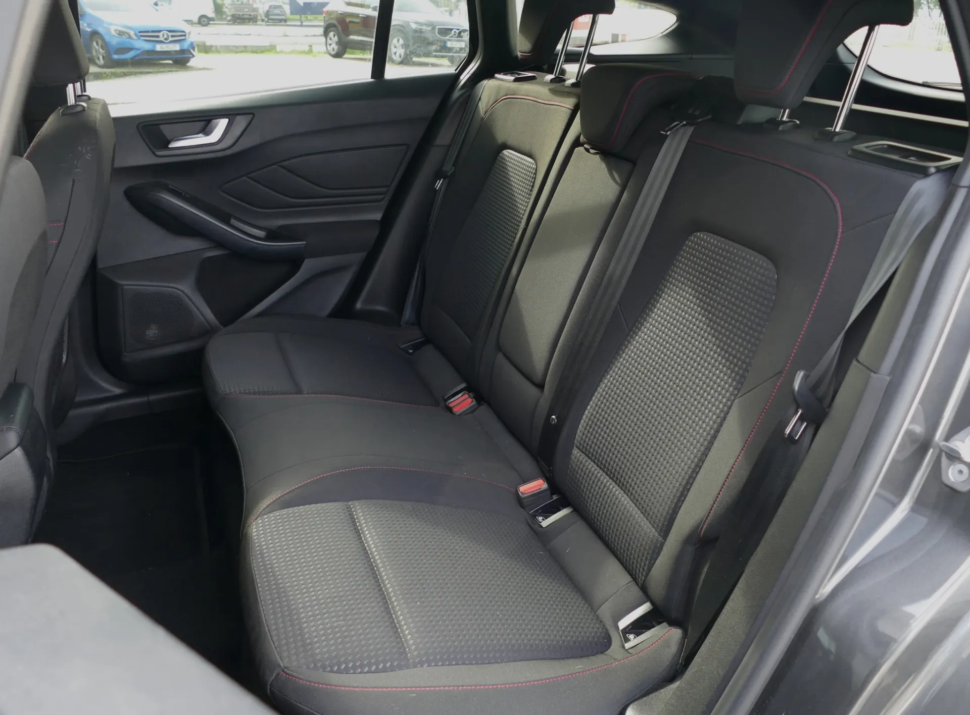 Ford Focus SW 1.5 TDCi EcoBlue ST-Line 29