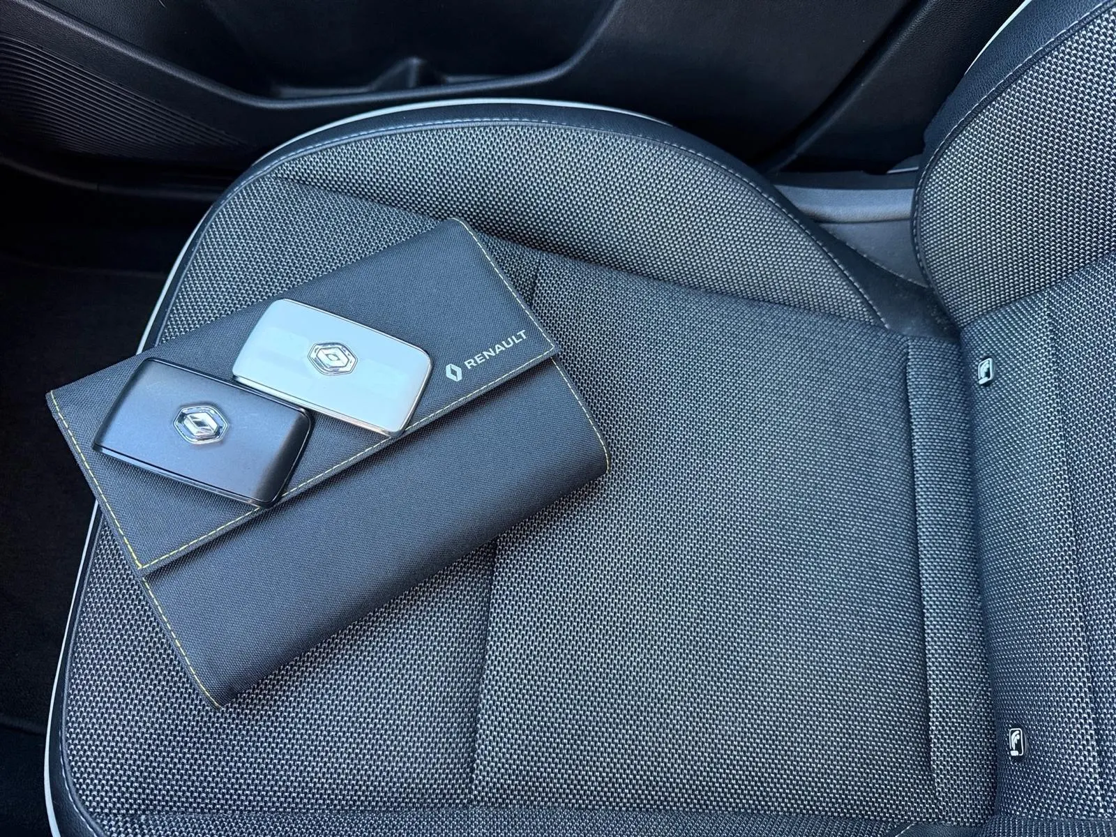 Renault Captur 1.0 TCe Exclusive Bi-Fuel 19