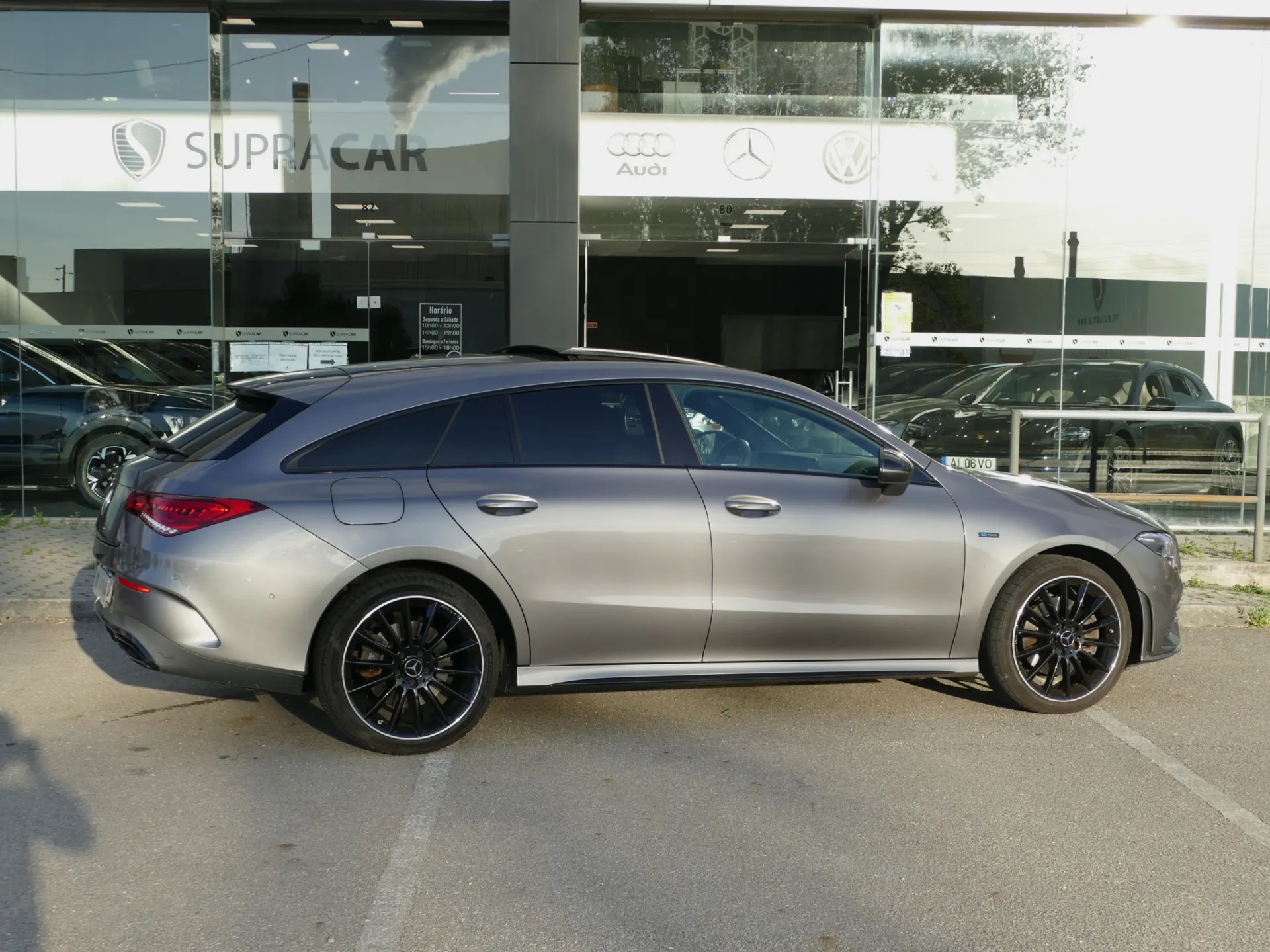 Mercedes-Benz CLA 250 e Shooting Brake AMG Line 15