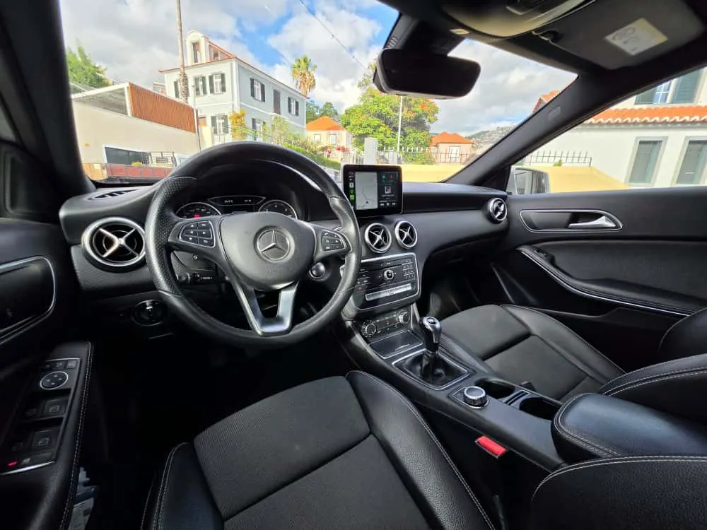 Mercedes-Benz A 180 d AMG Line 8
