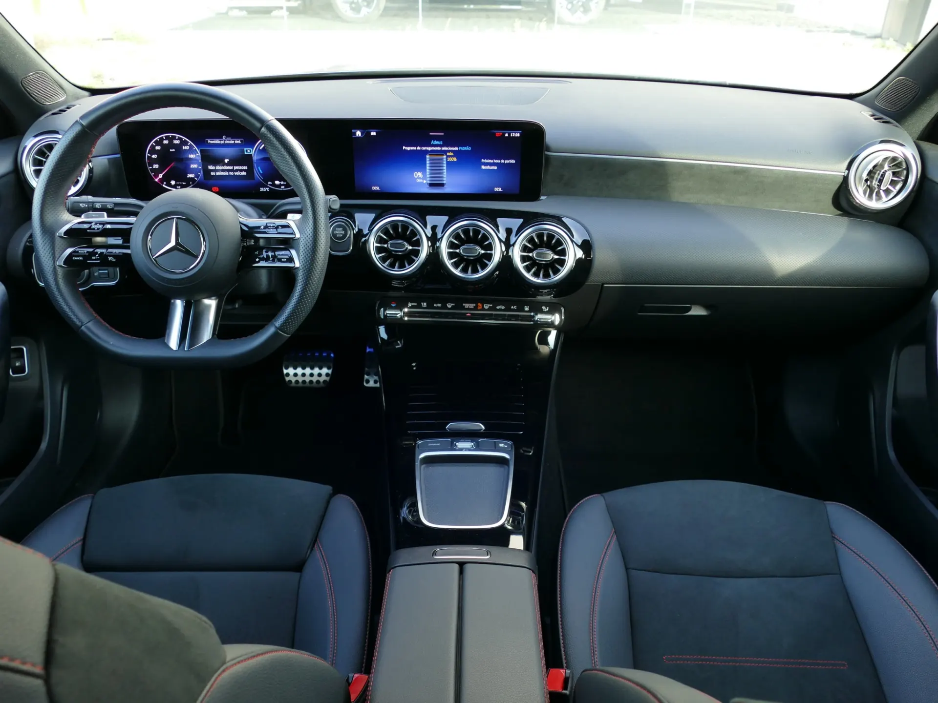 Mercedes-Benz A 250 e 42