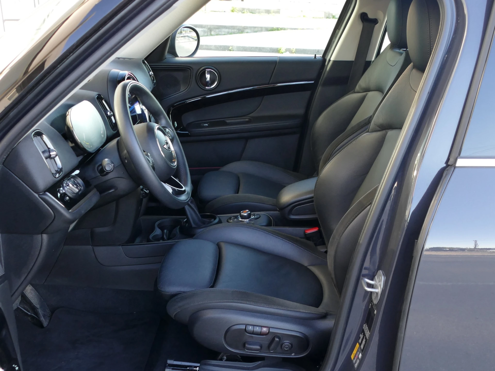 MINI Countryman Cooper SE ALL4 Auto 26