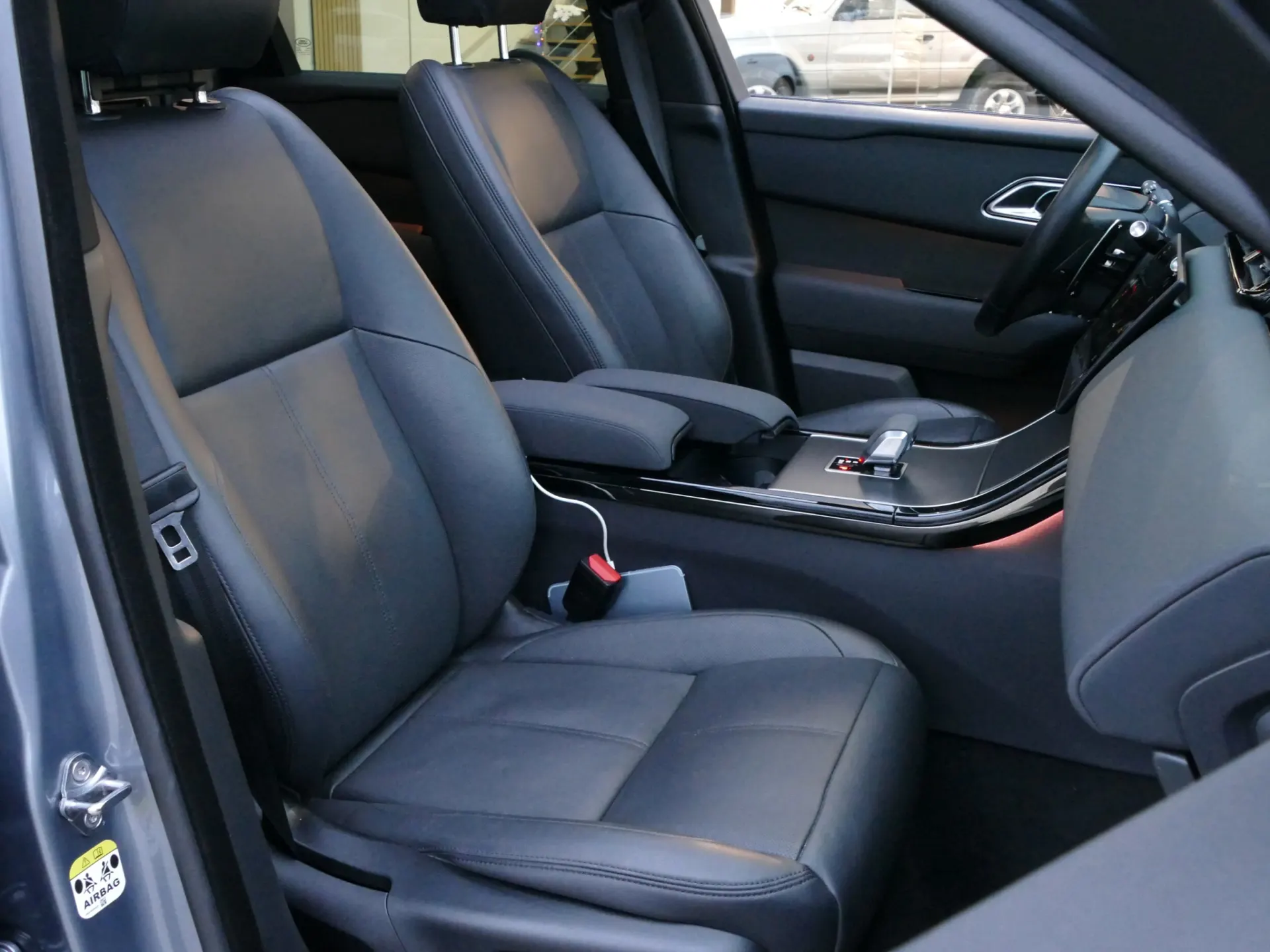 Land Rover Range Rover Velar 2.0 P400e AWD Dynamic SE 30