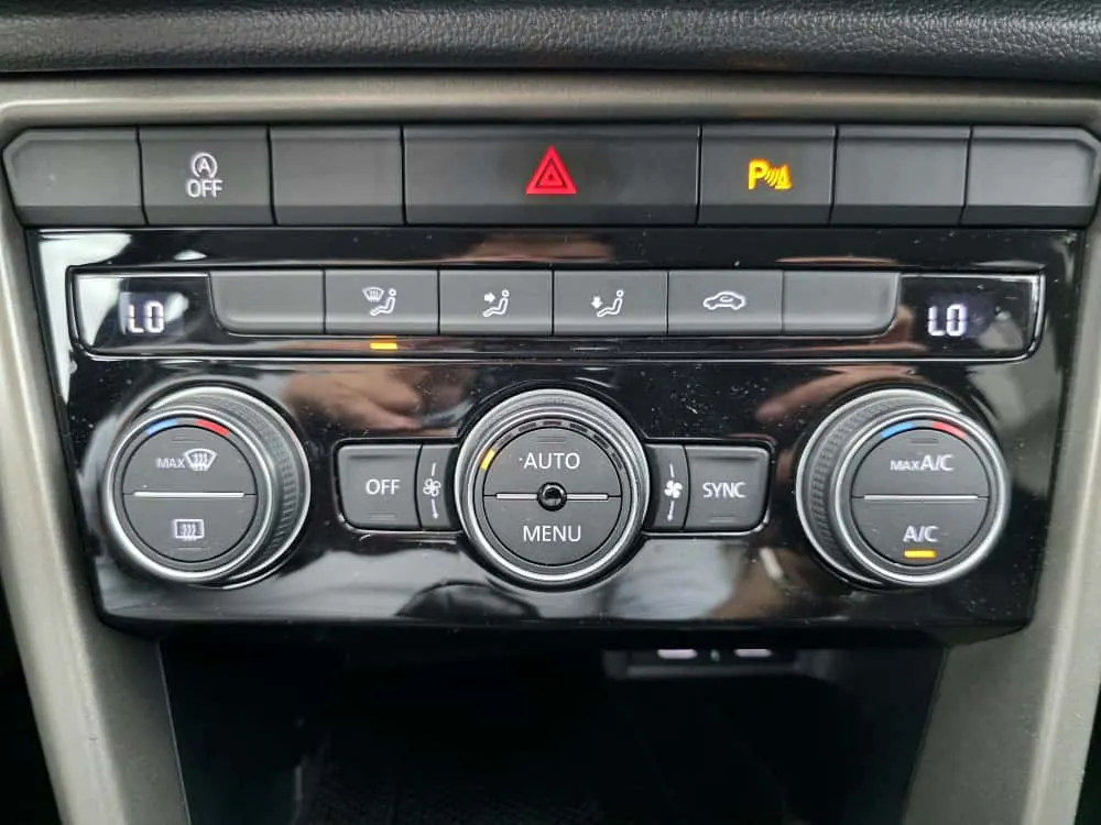 Volkswagen T-Roc 1.0 TSI Style 11