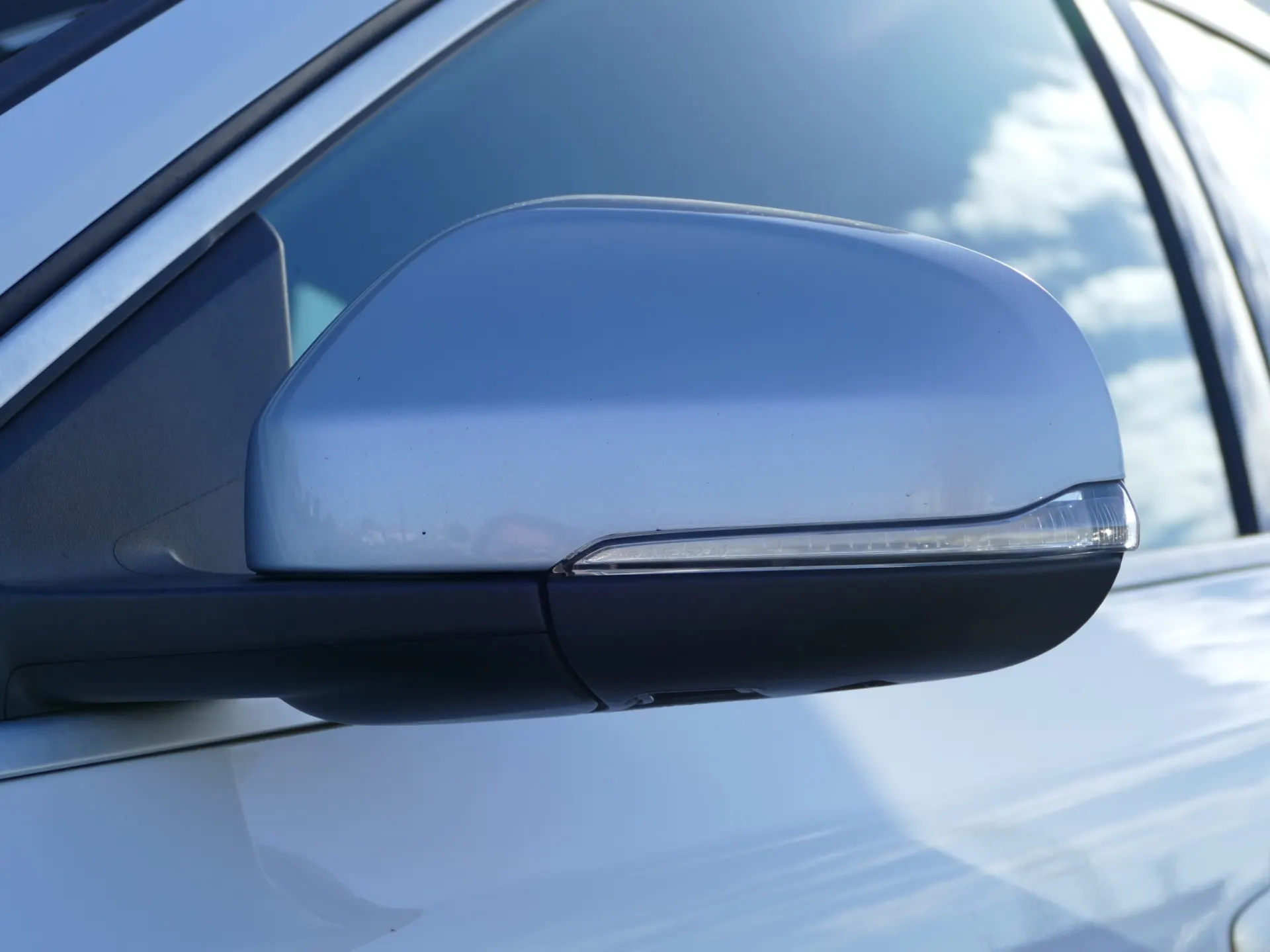 Volvo V40 2.0 D2 R-Design 7