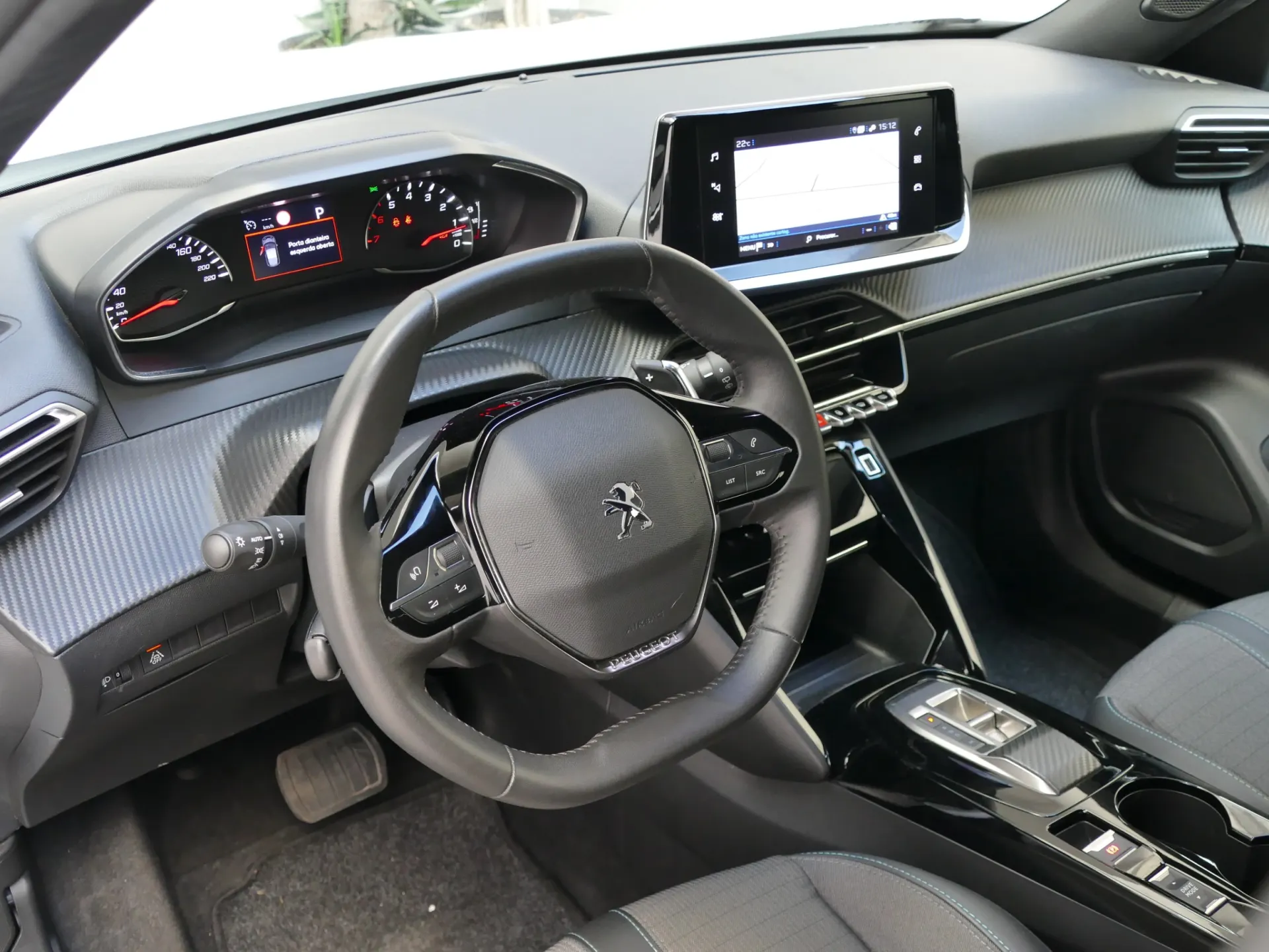 Peugeot 2008 1.2 PureTech Allure EAT8 24