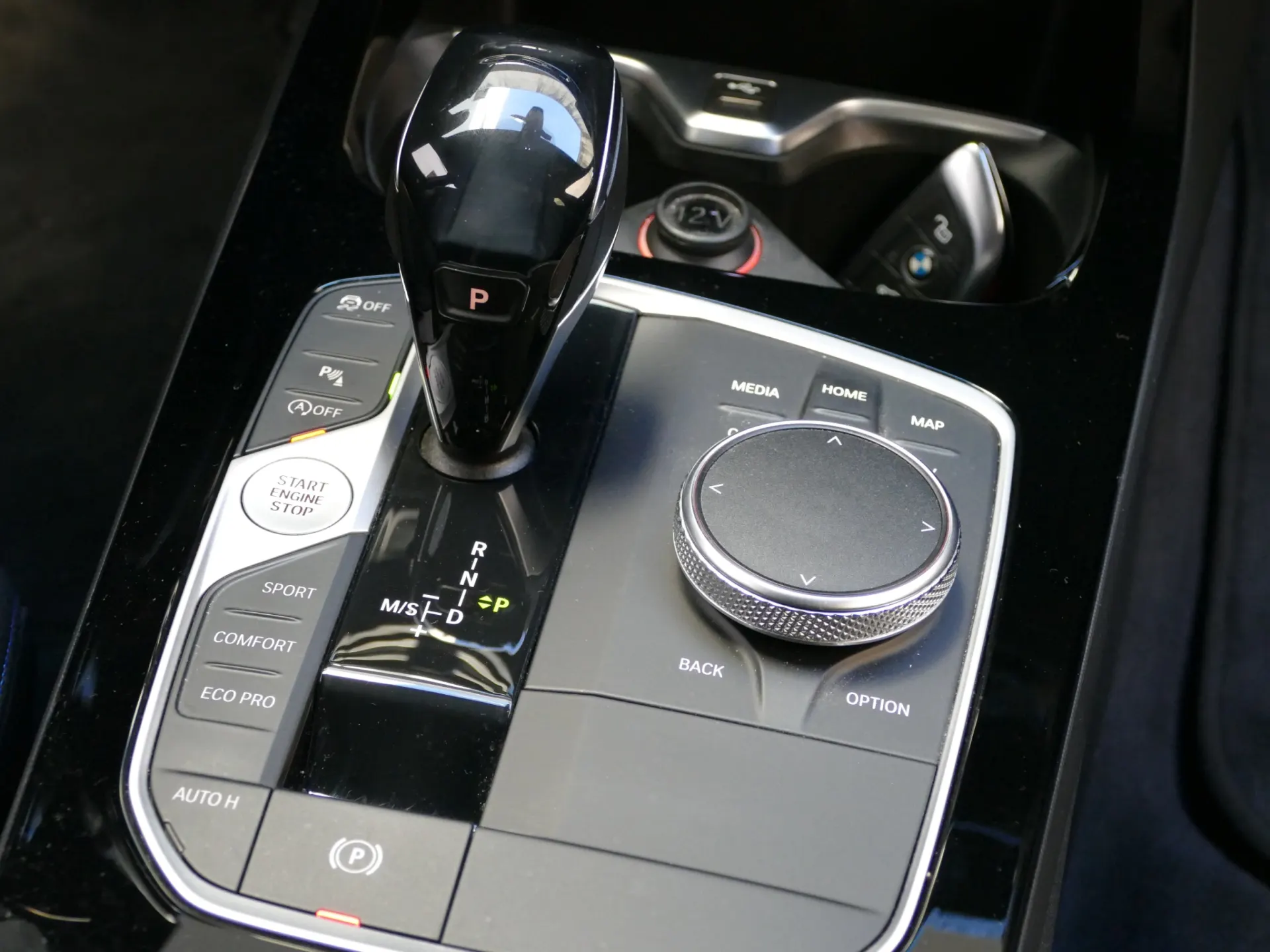 BMW 116 d Pack M Shadow Auto 31