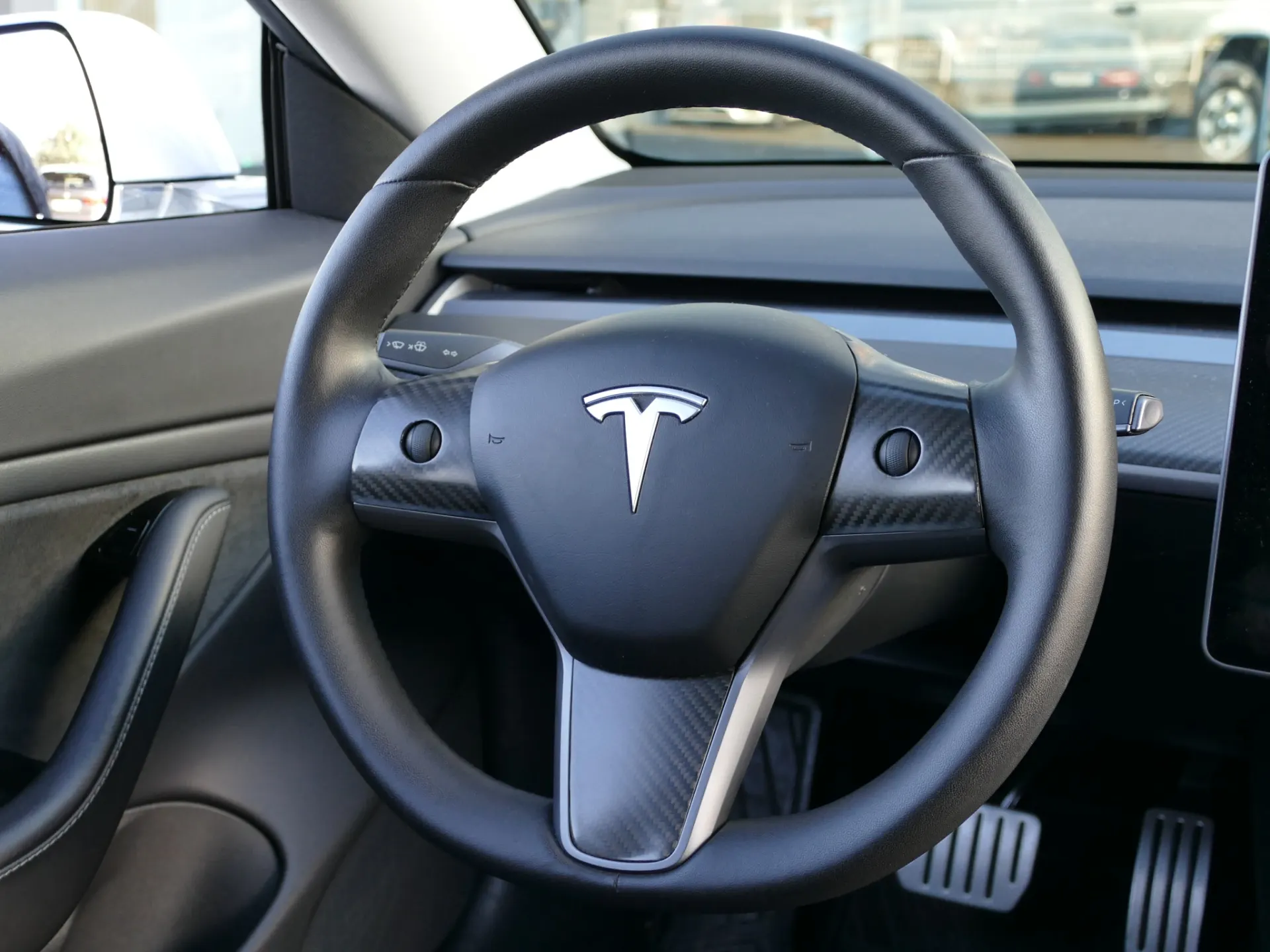 Tesla Model 3 Performance Dual Motor AWD 34