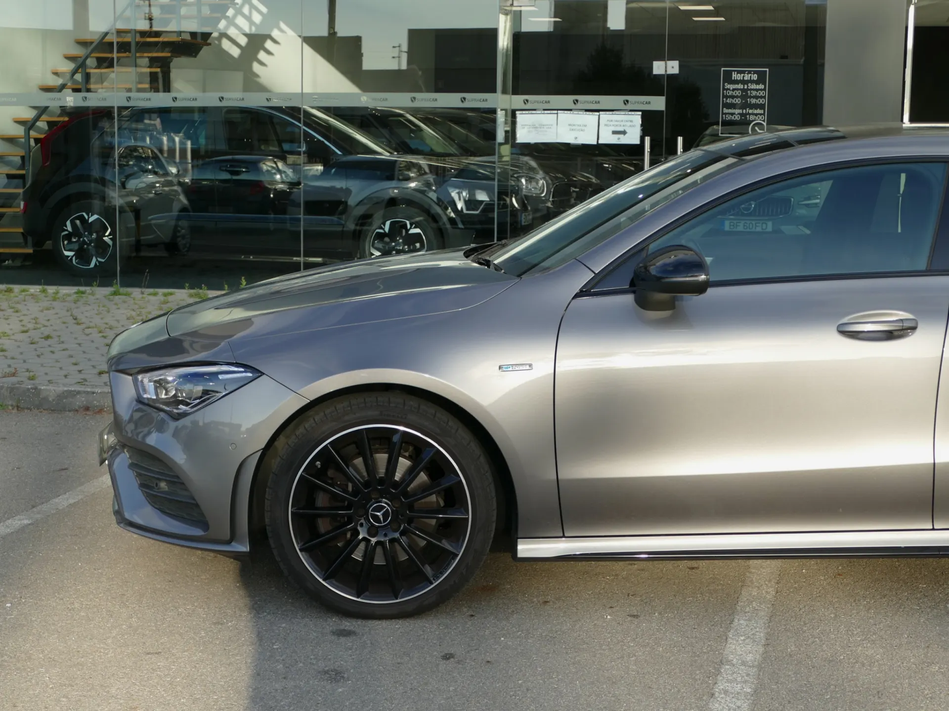 Mercedes-Benz CLA 250 e Shooting Brake AMG Line 14
