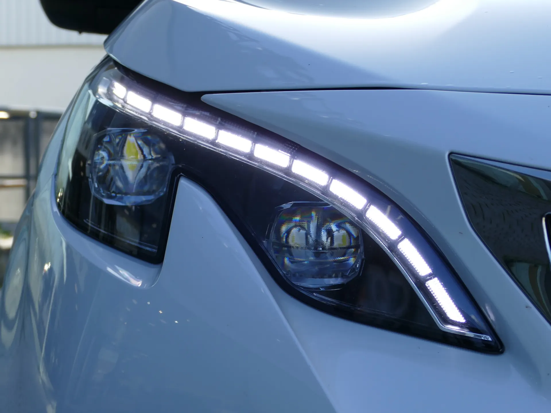 Peugeot 3008 1.5 BlueHDi GT Line EAT8 11