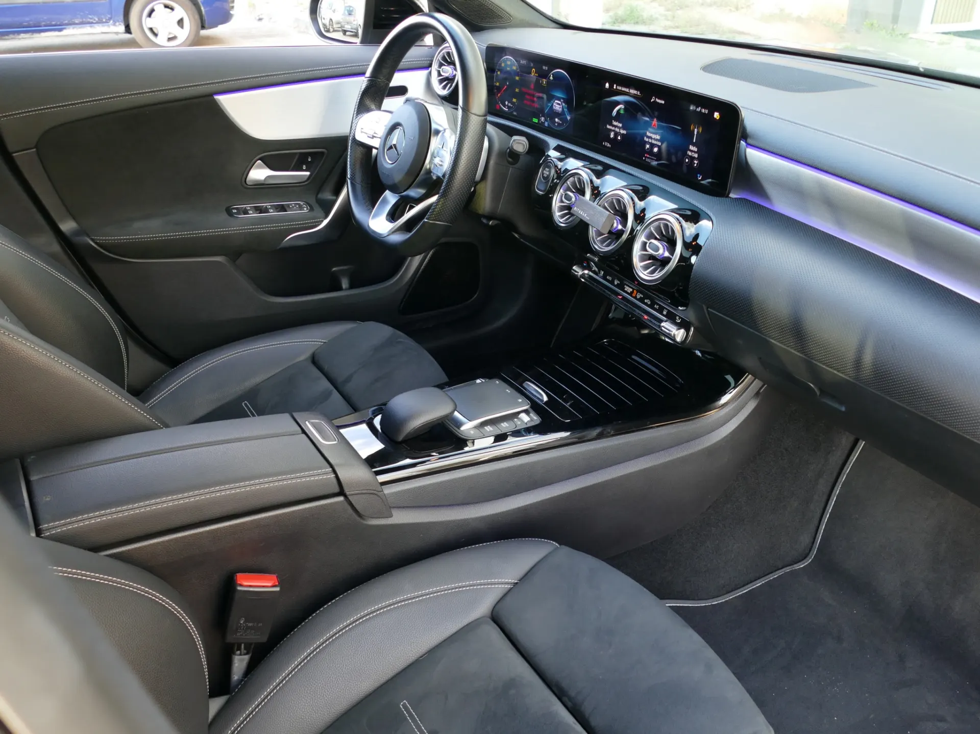 Mercedes-Benz CLA 250 e Shooting Brake AMG Line 27