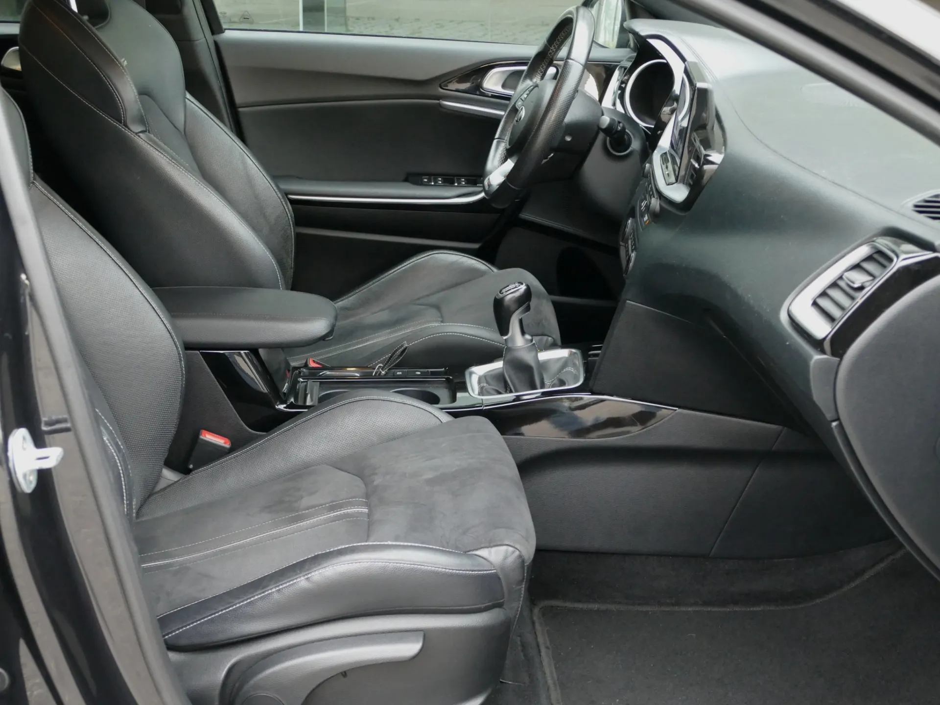 Kia Ceed 1.0 T-GDI GT Line 28