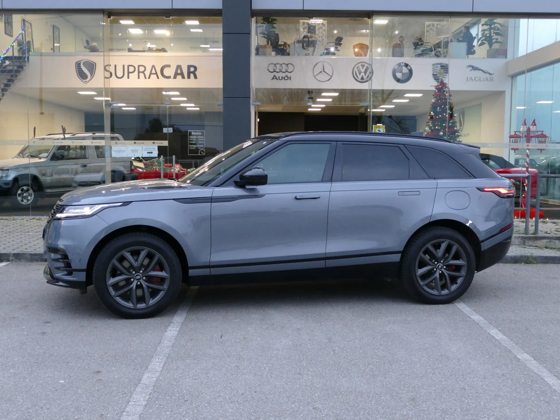 Land Rover Range Rover Velar 2.0 P400e AWD Dynamic SE 19