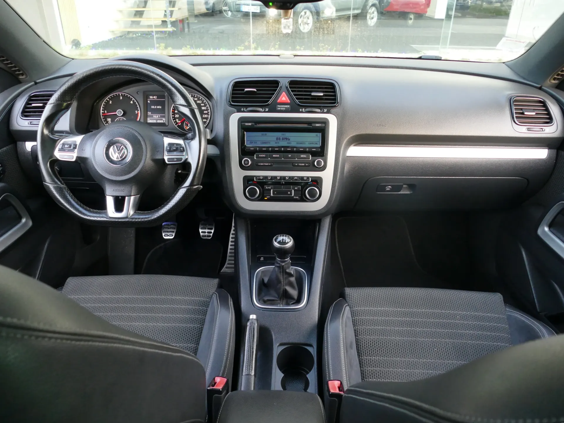 Volkswagen Scirocco 2.0 TDI Sport 30