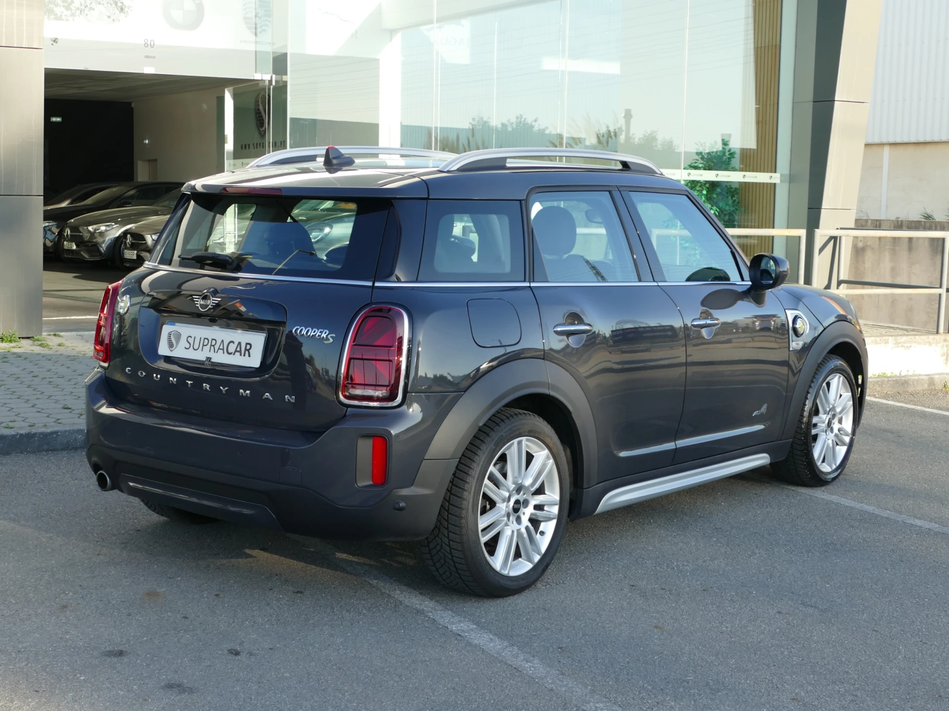 MINI Countryman Cooper SE ALL4 Auto 3