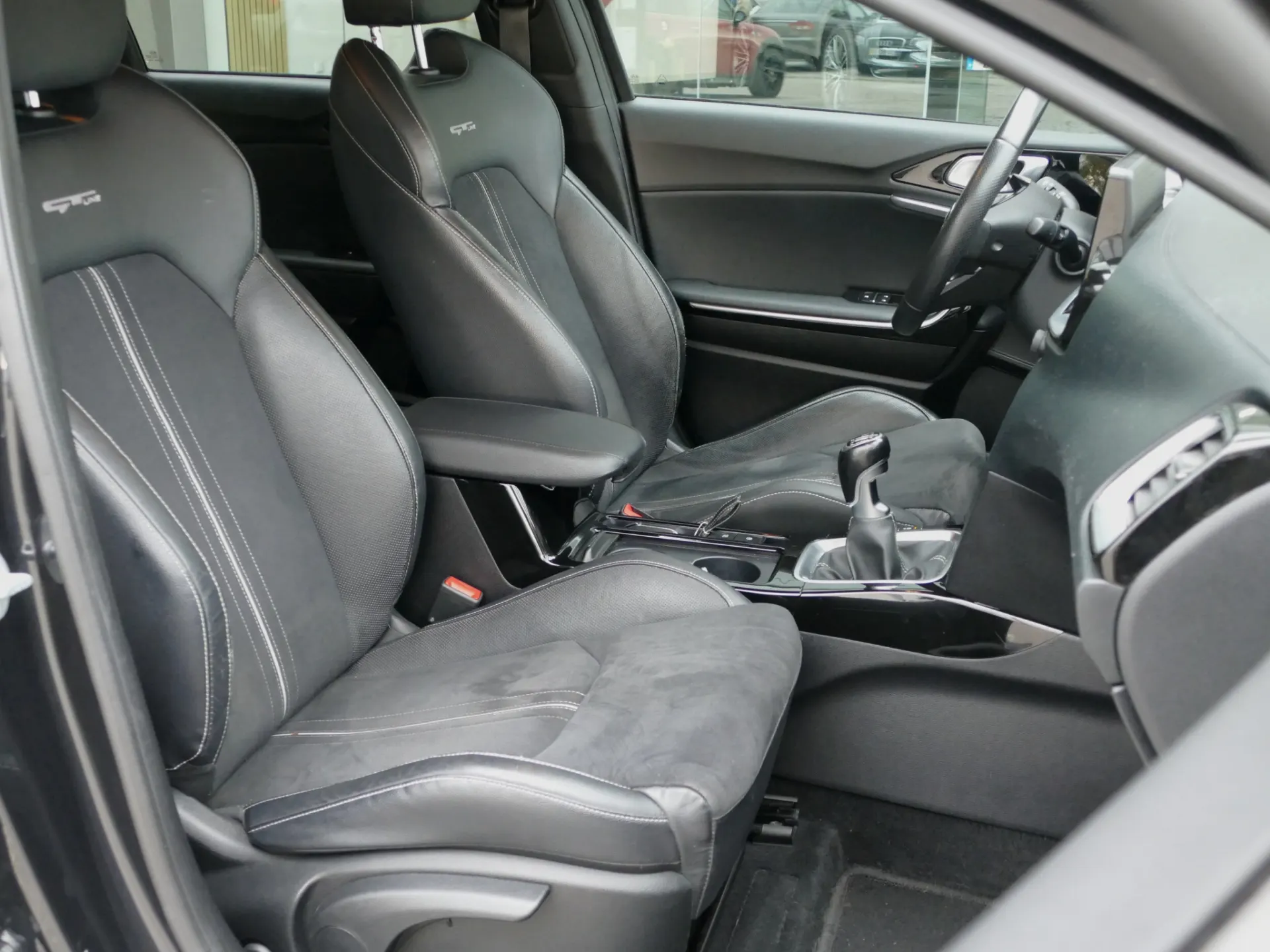 Kia Ceed 1.0 T-GDI GT Line 27