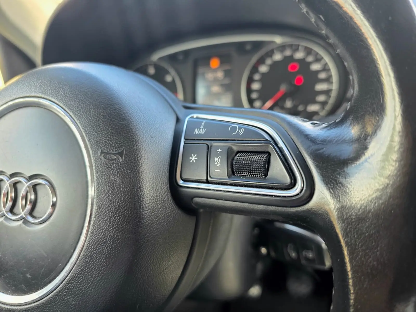 Audi A1 1.6 TDI S-line 18