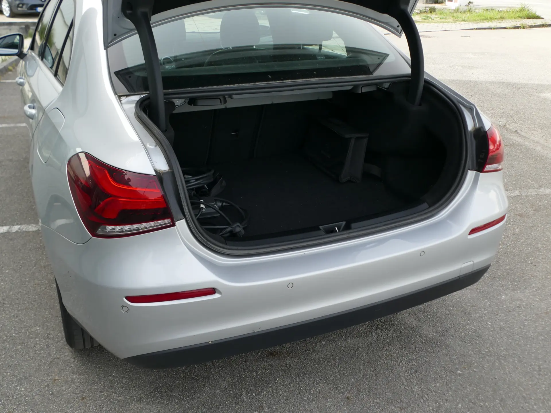 Mercedes-Benz A 250 Limousine e Style Plus 12