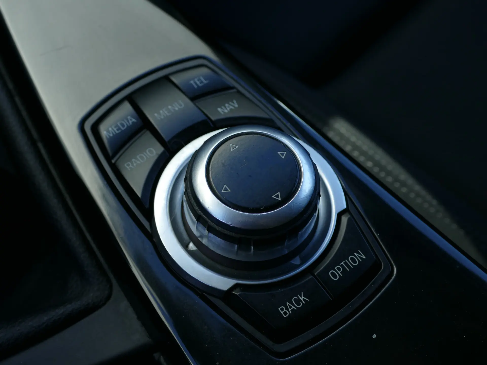 BMW 318 d Line Sport 25