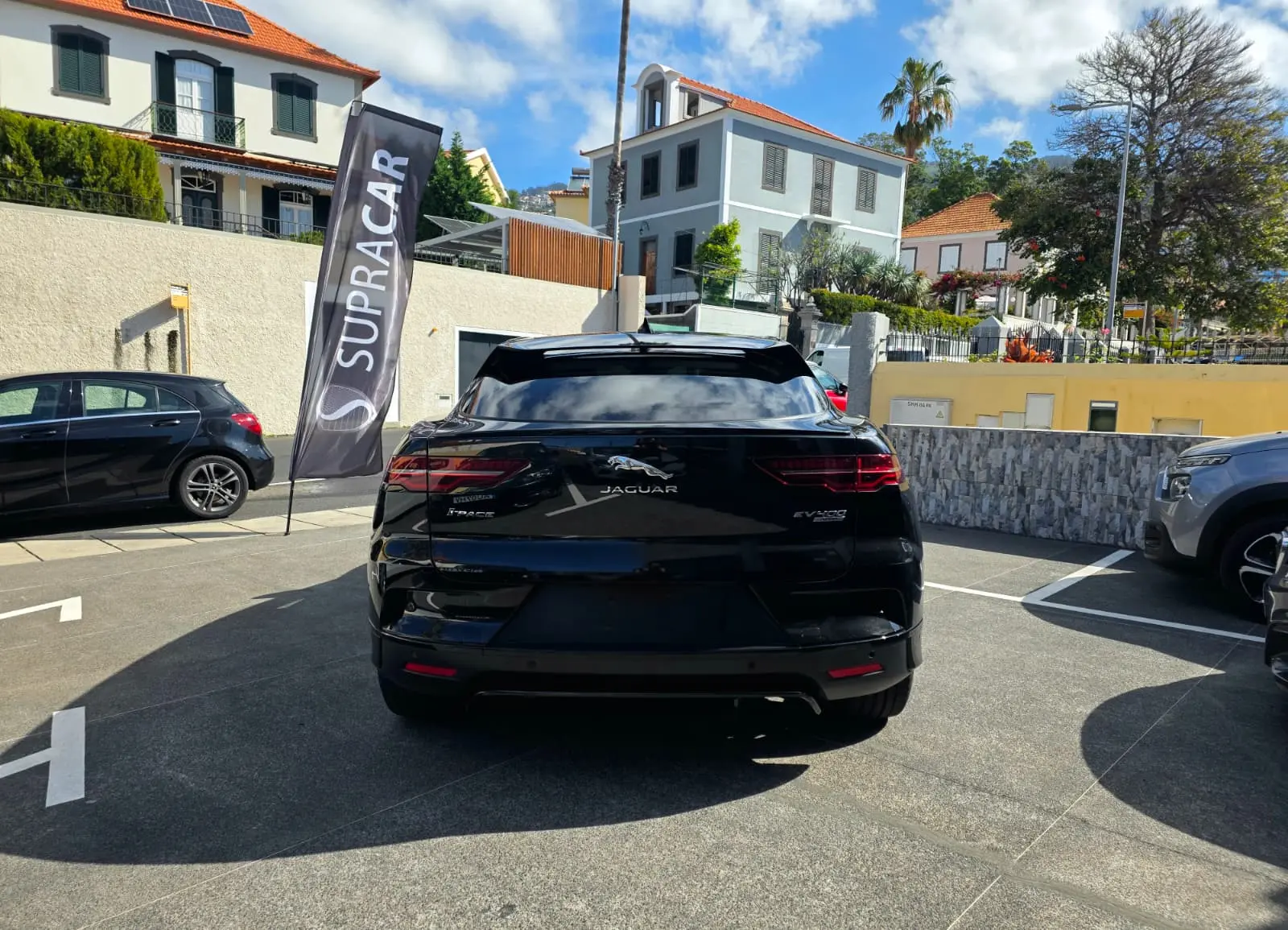 Jaguar I-Pace EV400 R-Dynamic SE AWD 6