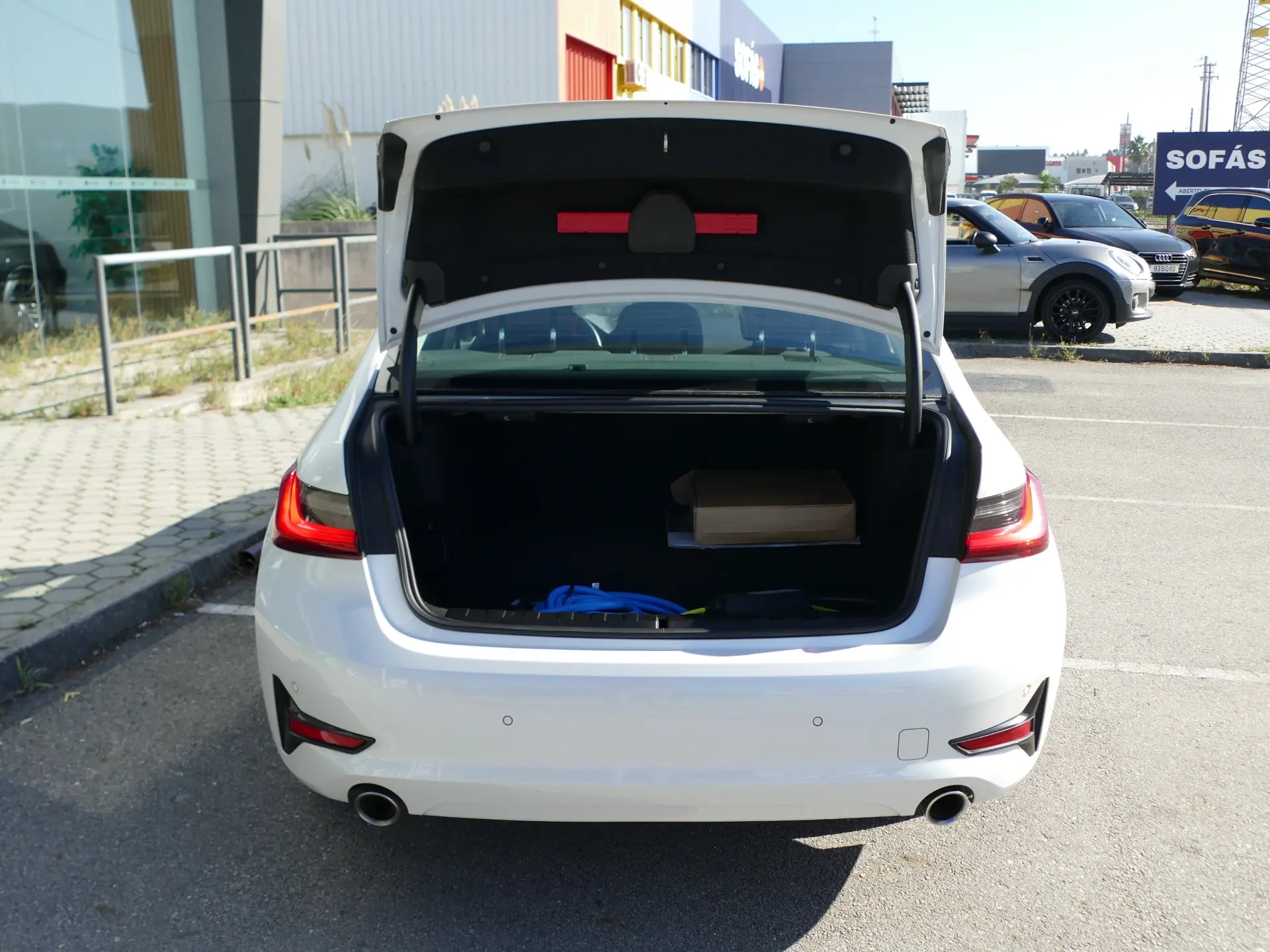 BMW 330 e iPerformance Advantage 11