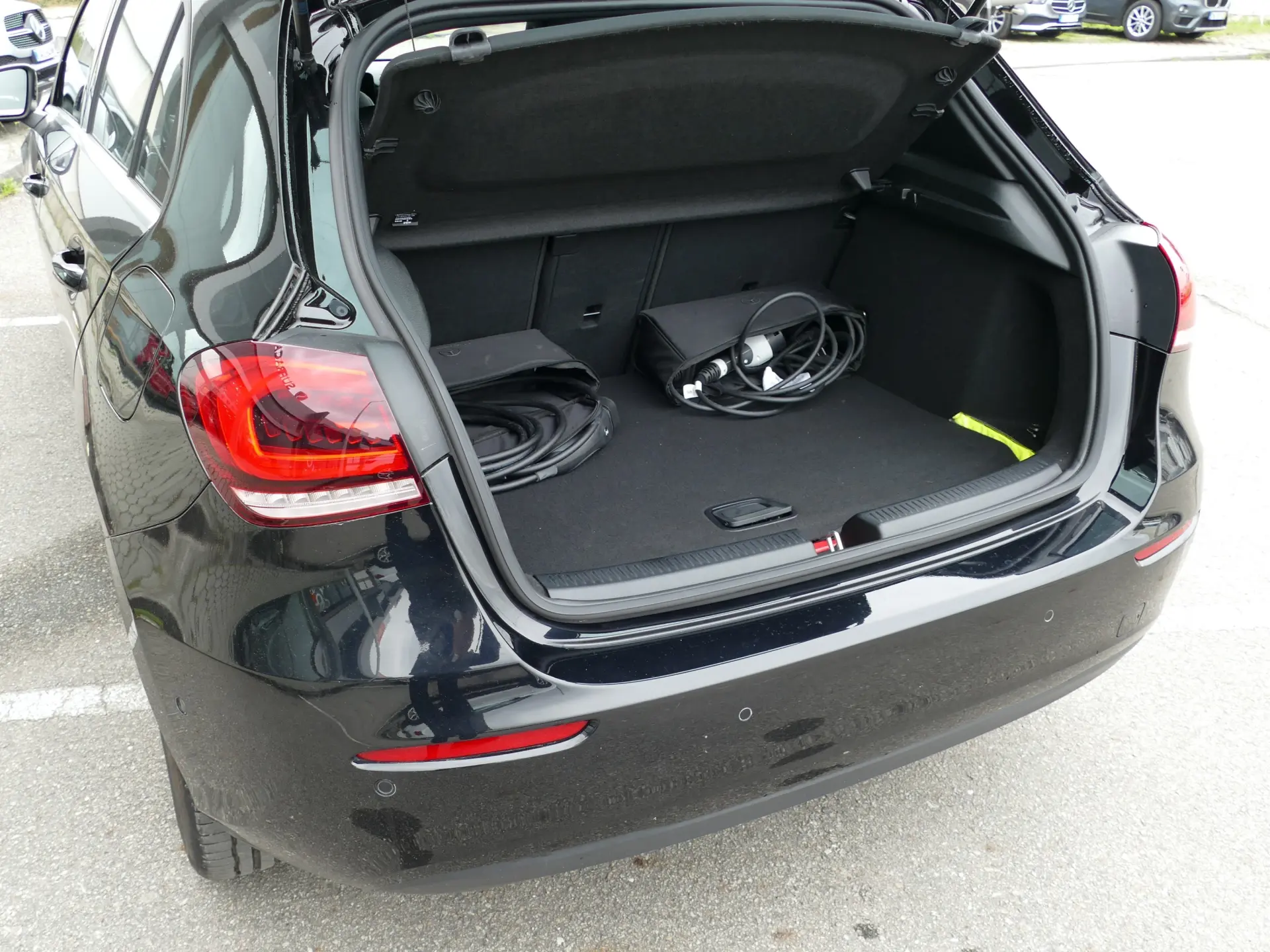 Mercedes-Benz A 250 e Style Plus 10