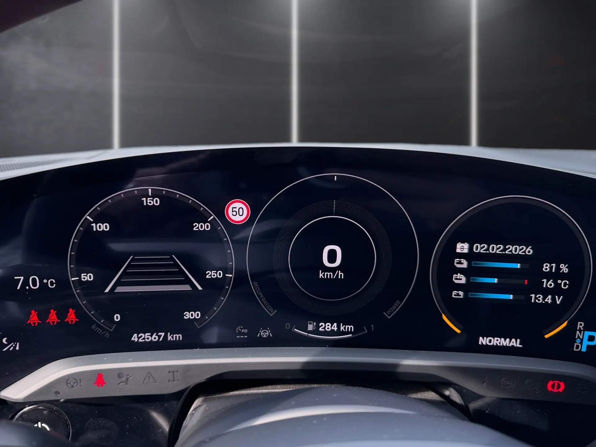 Porsche Taycan Turbo S 11