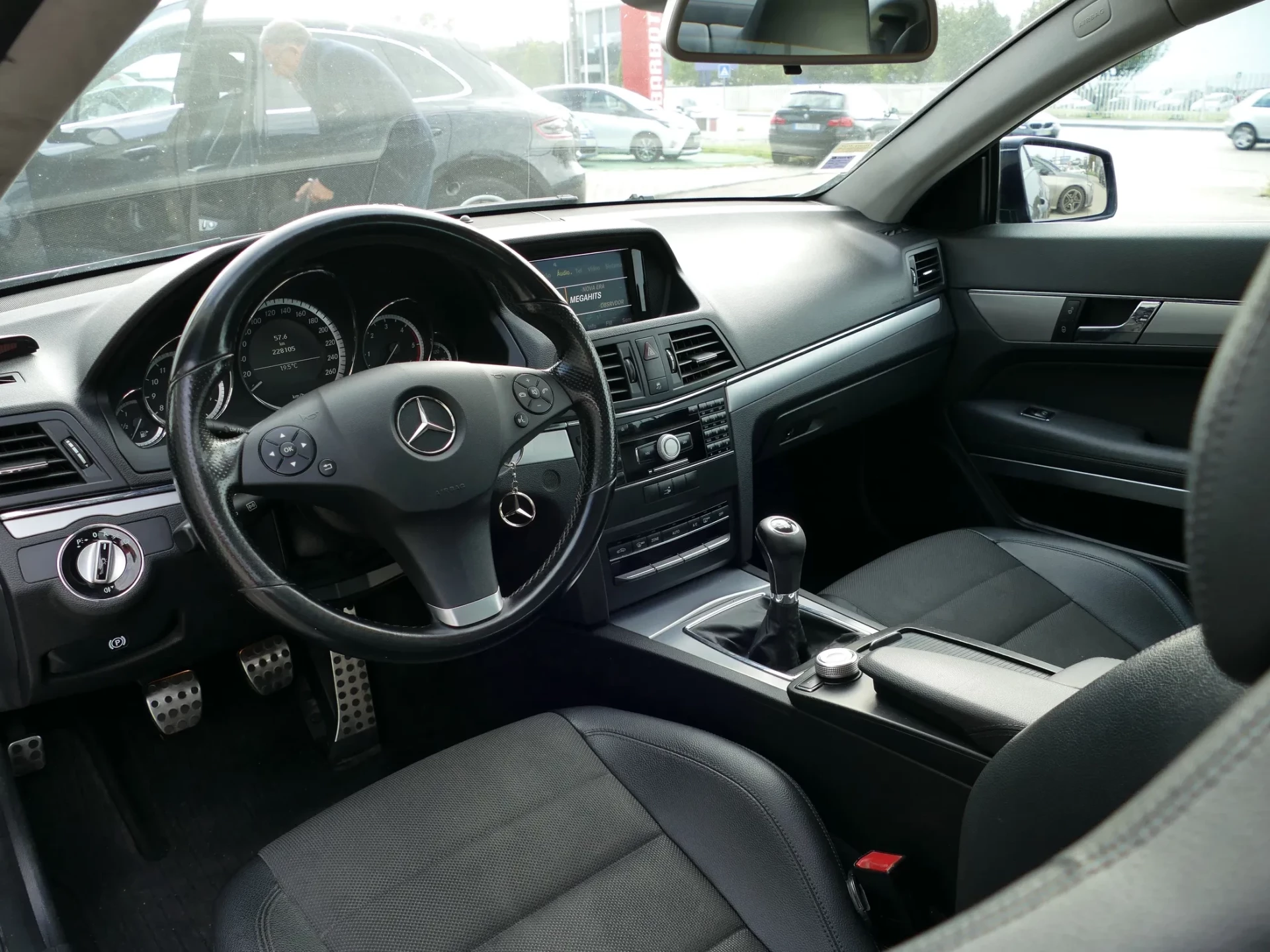 Mercedes-Benz E 250 CDi Avantgarde BlueEfficiency 17