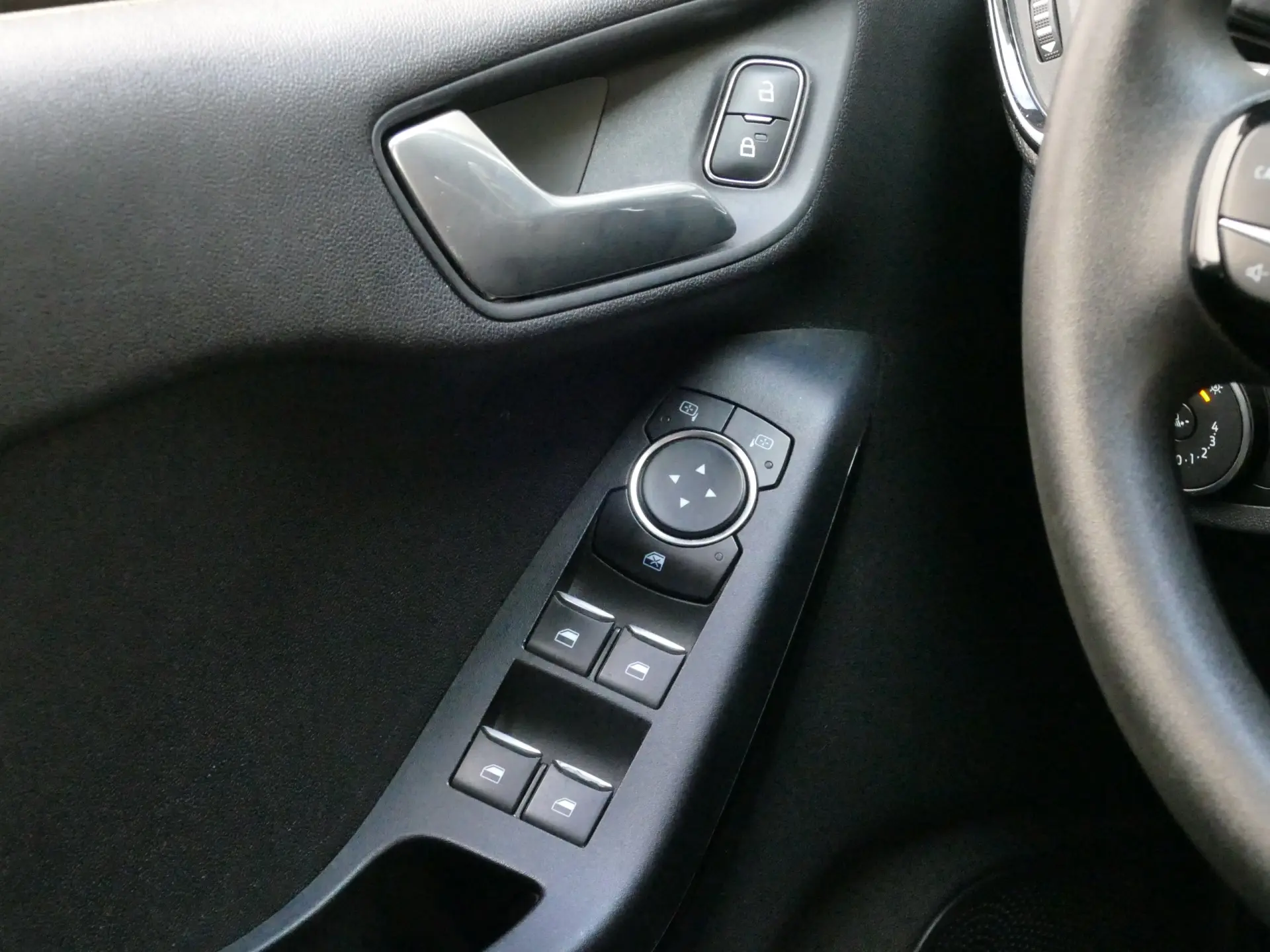 Ford Fiesta 1.0 EcoBoost Connected 30