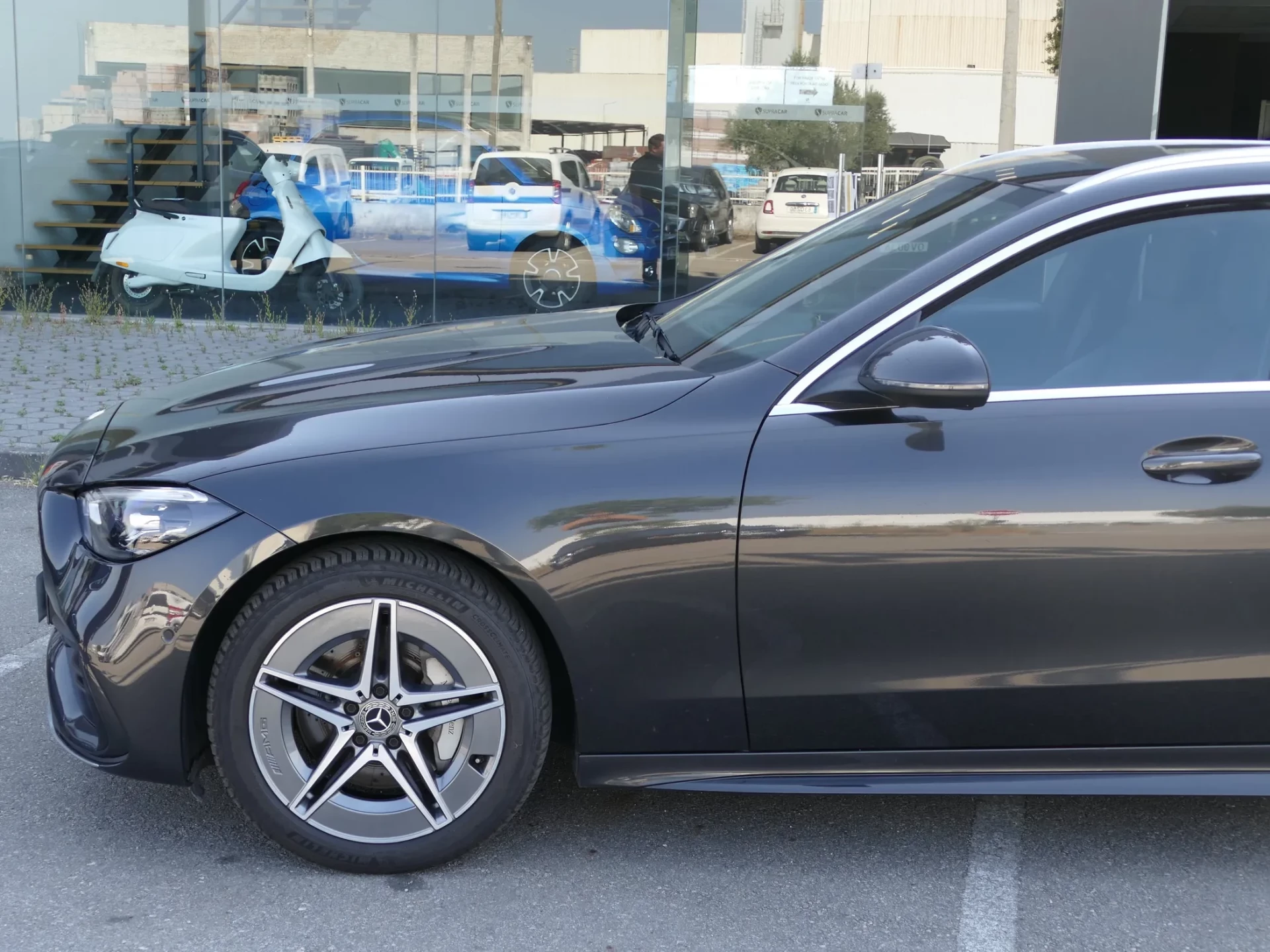 Mercedes-Benz C 300 e AMG Line 19