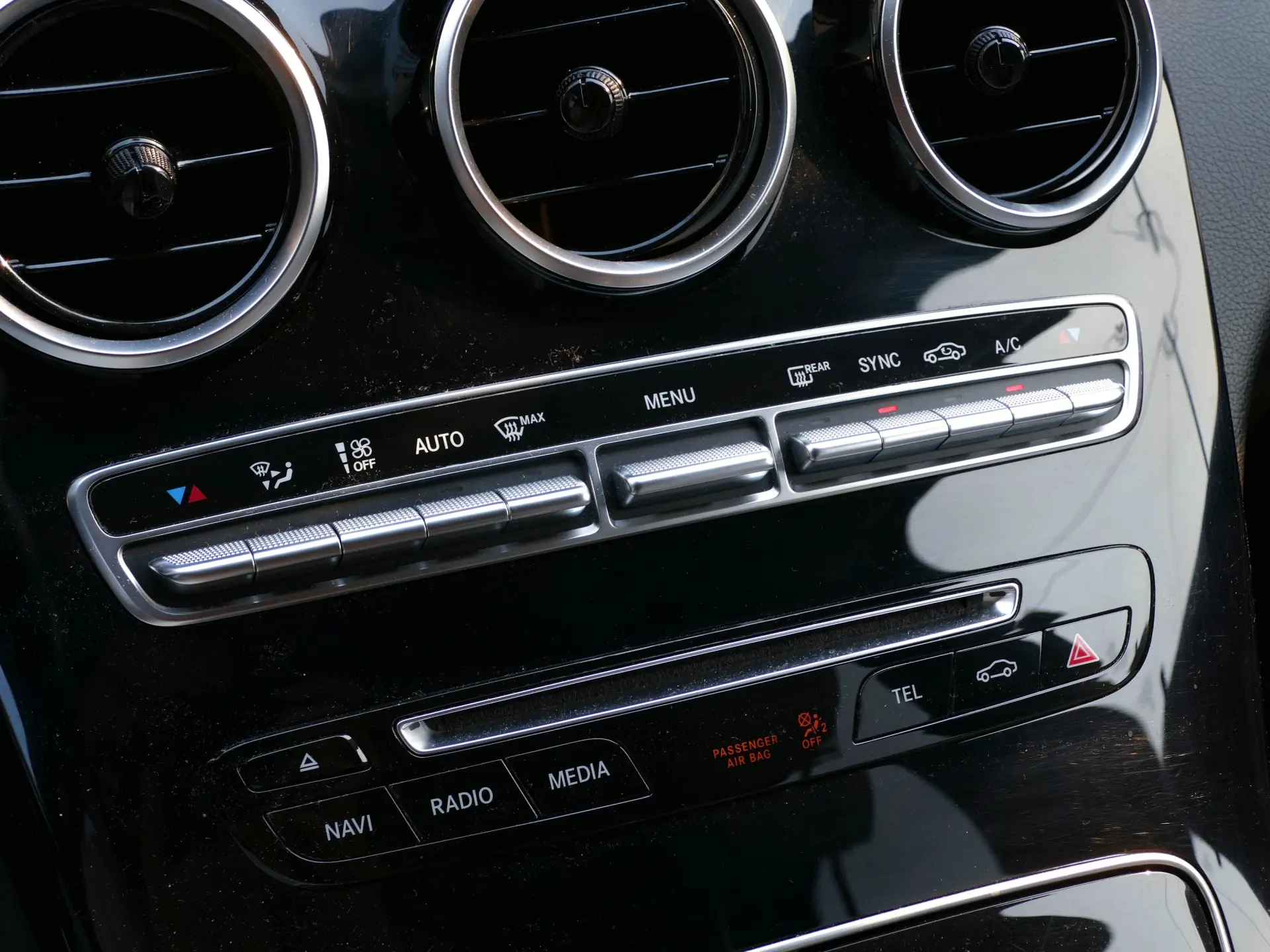 Mercedes-Benz C 300 h Avantgarde+ 22