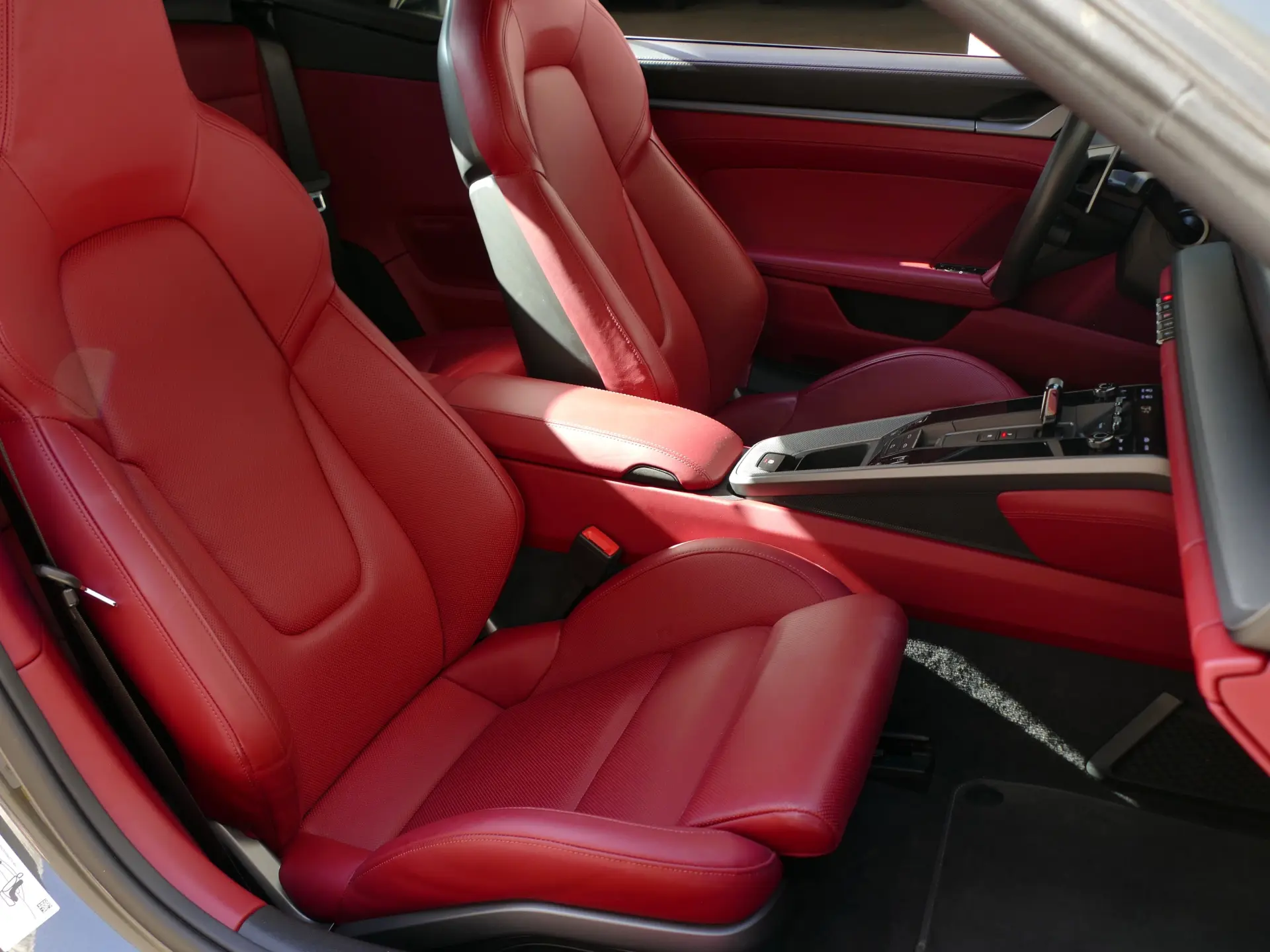 Porsche 911 (992) Carrera S PDK 37