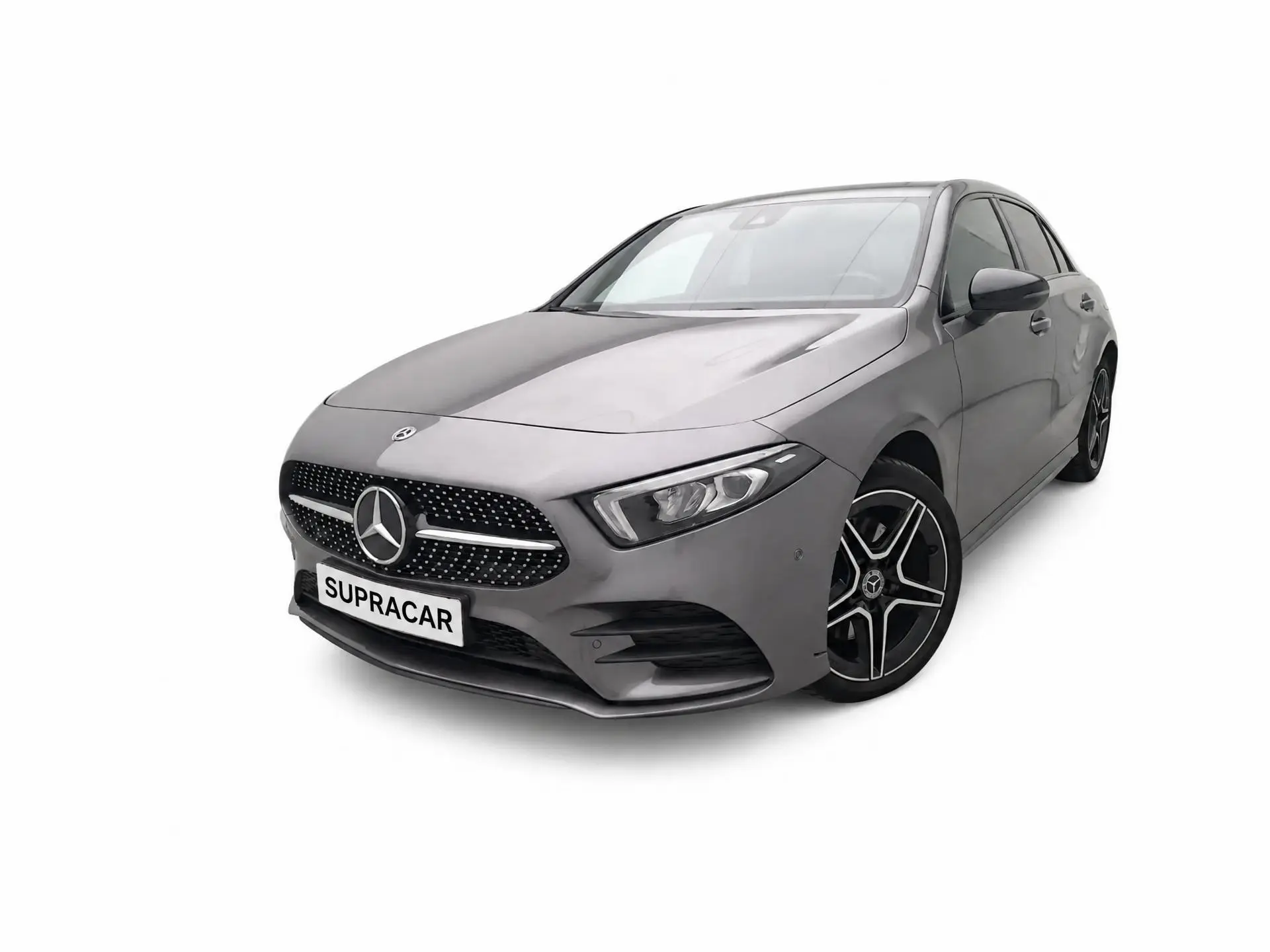 Mercedes-Benz A 250 e AMG Line 1