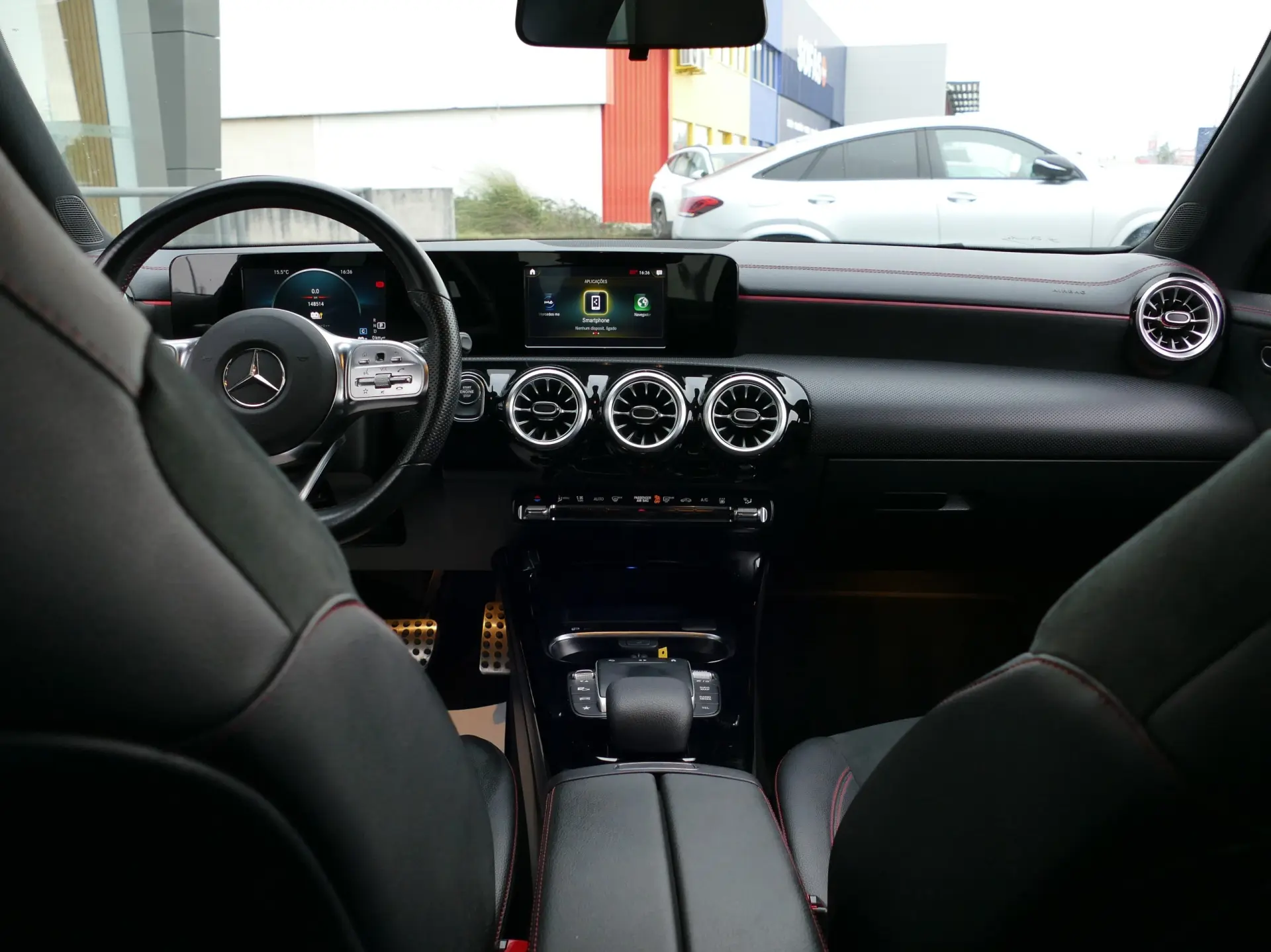 Mercedes-Benz CLA 250 e AMG Line 33