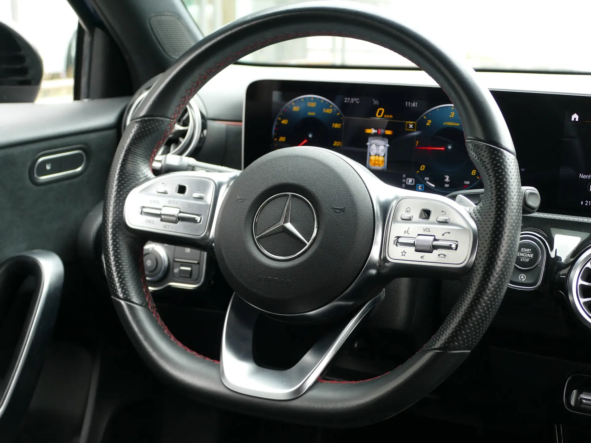 Mercedes-Benz A 180 d AMG Line Aut. 34