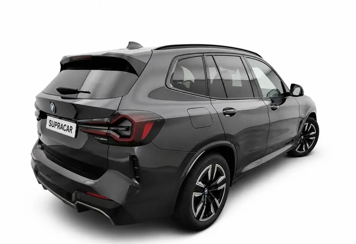 BMW iX3 M Sport Inspiring 3