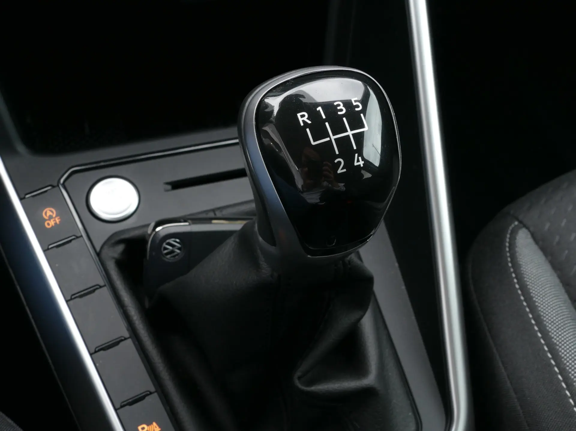 Volkswagen Taigo 1.0 TSI Urban 24