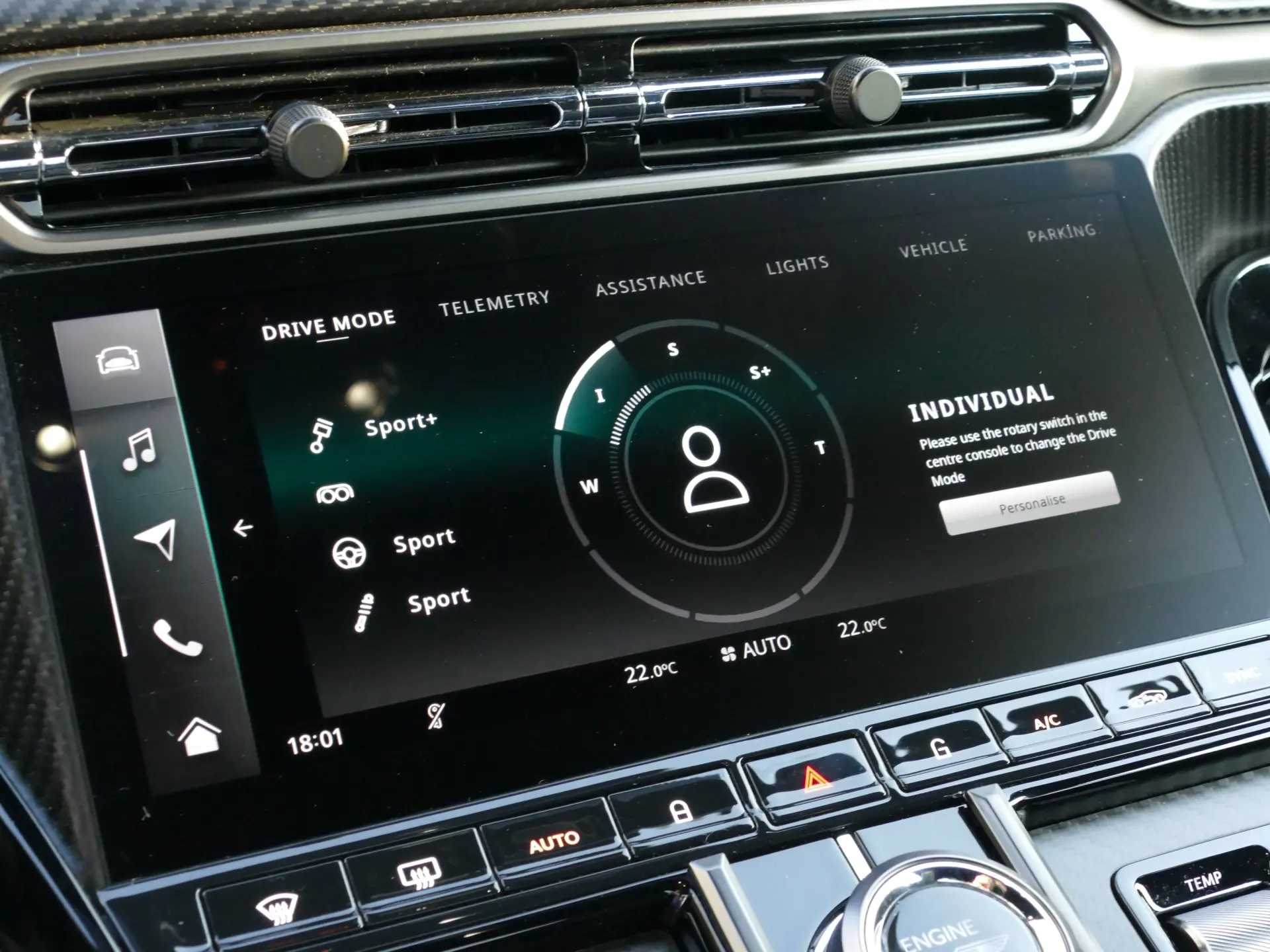 Aston Martin Vantage Coupe V8 33