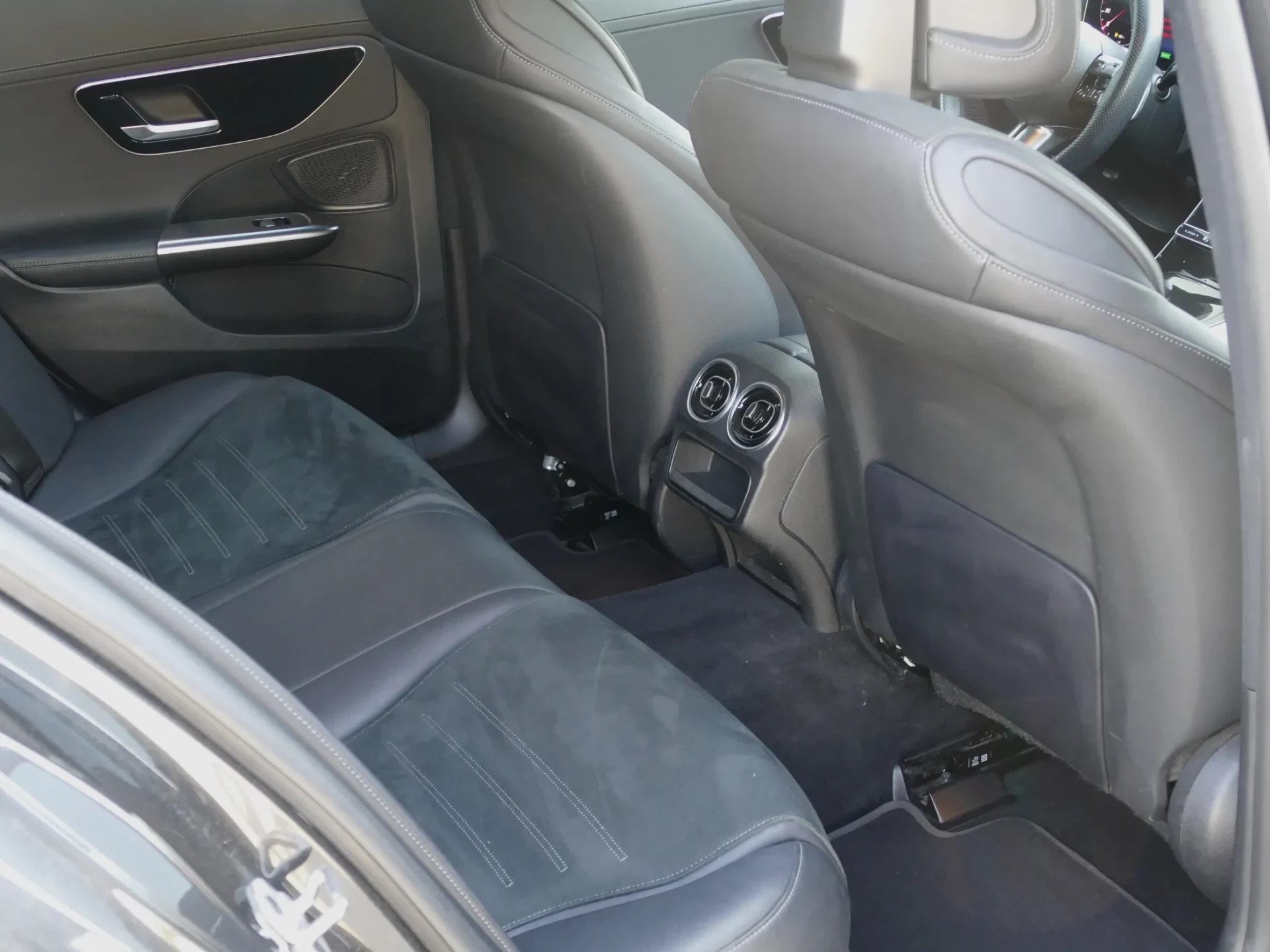 Mercedes-Benz C 300 e AMG Line 30