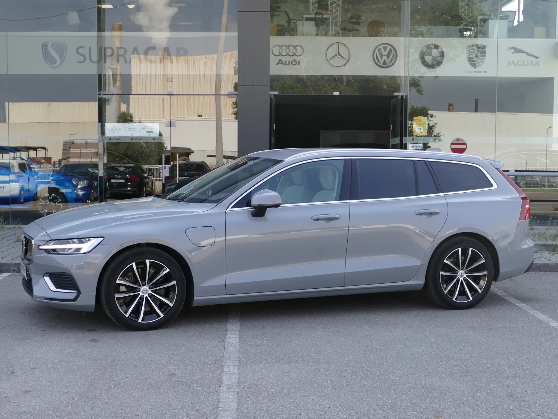 Volvo V60 2.0 T6 AWD TE Core 15
