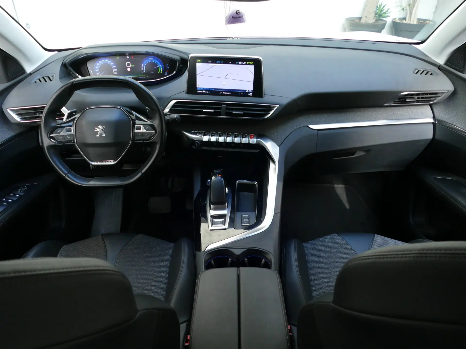 Peugeot 3008 1.6 Hybrid Allure Pack e-EAT8 32