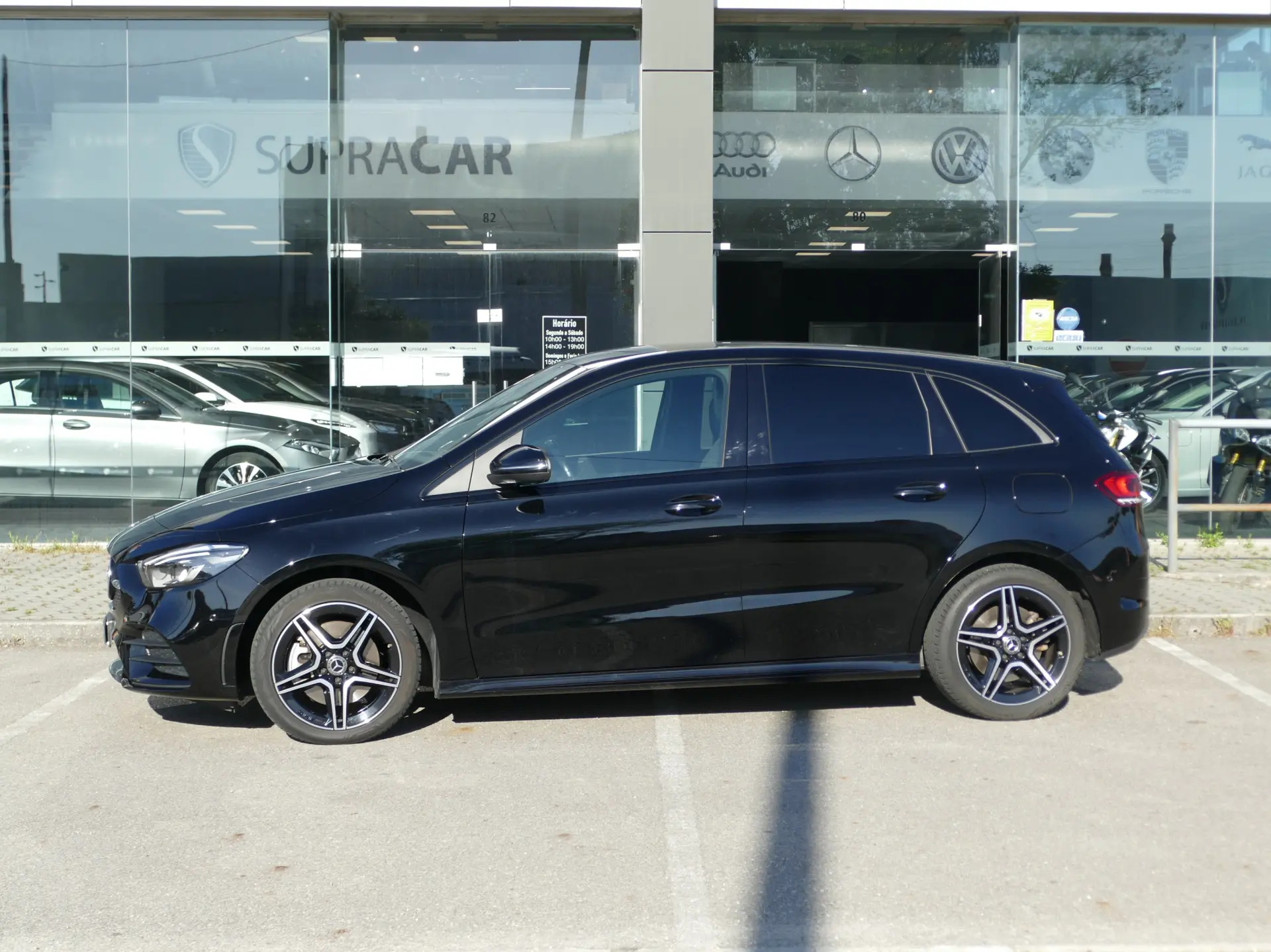 Mercedes-Benz B 250 e AMG Line 16