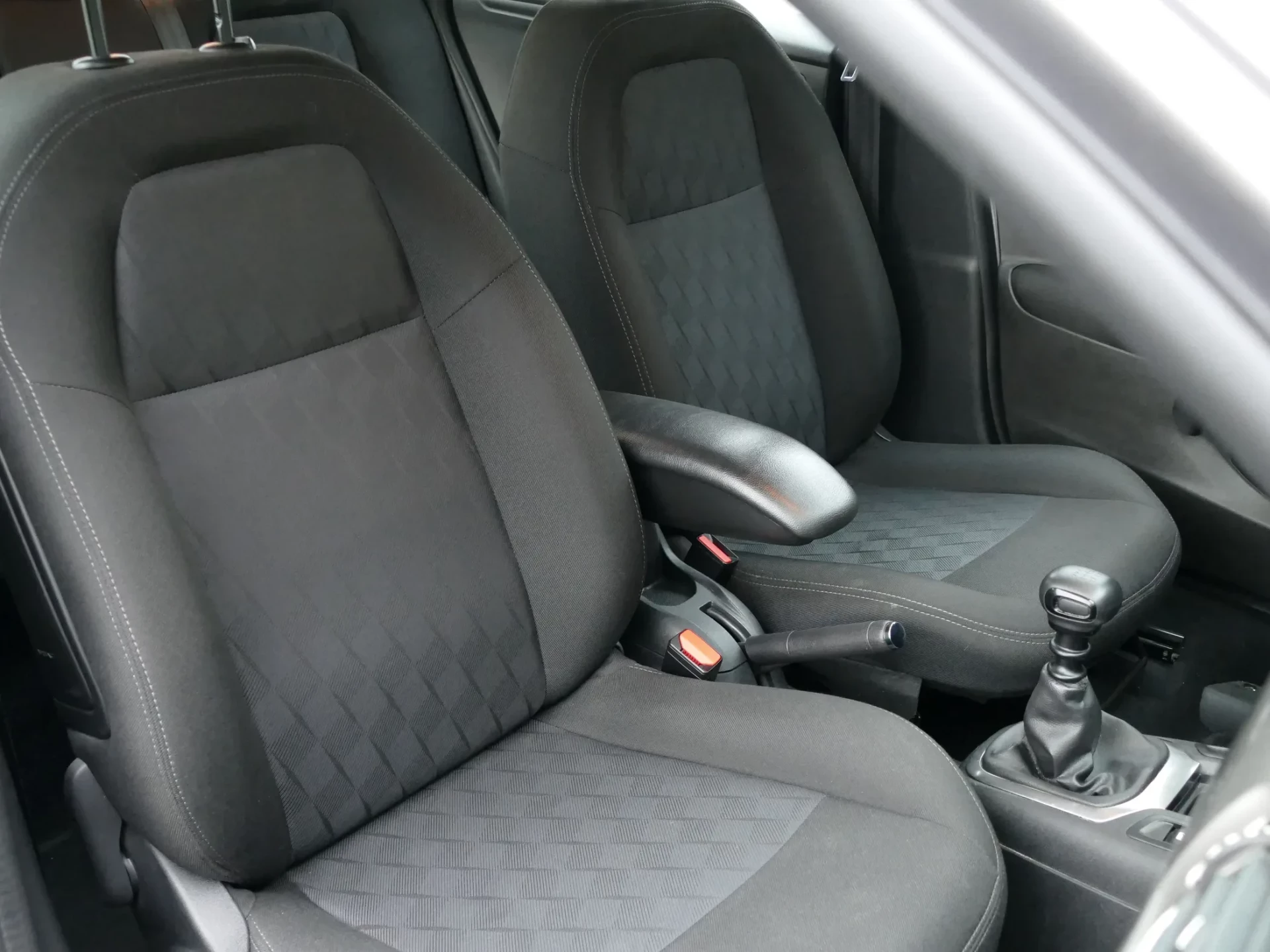 Citroën C-Elysée 1.5 BlueHDi Shine 11