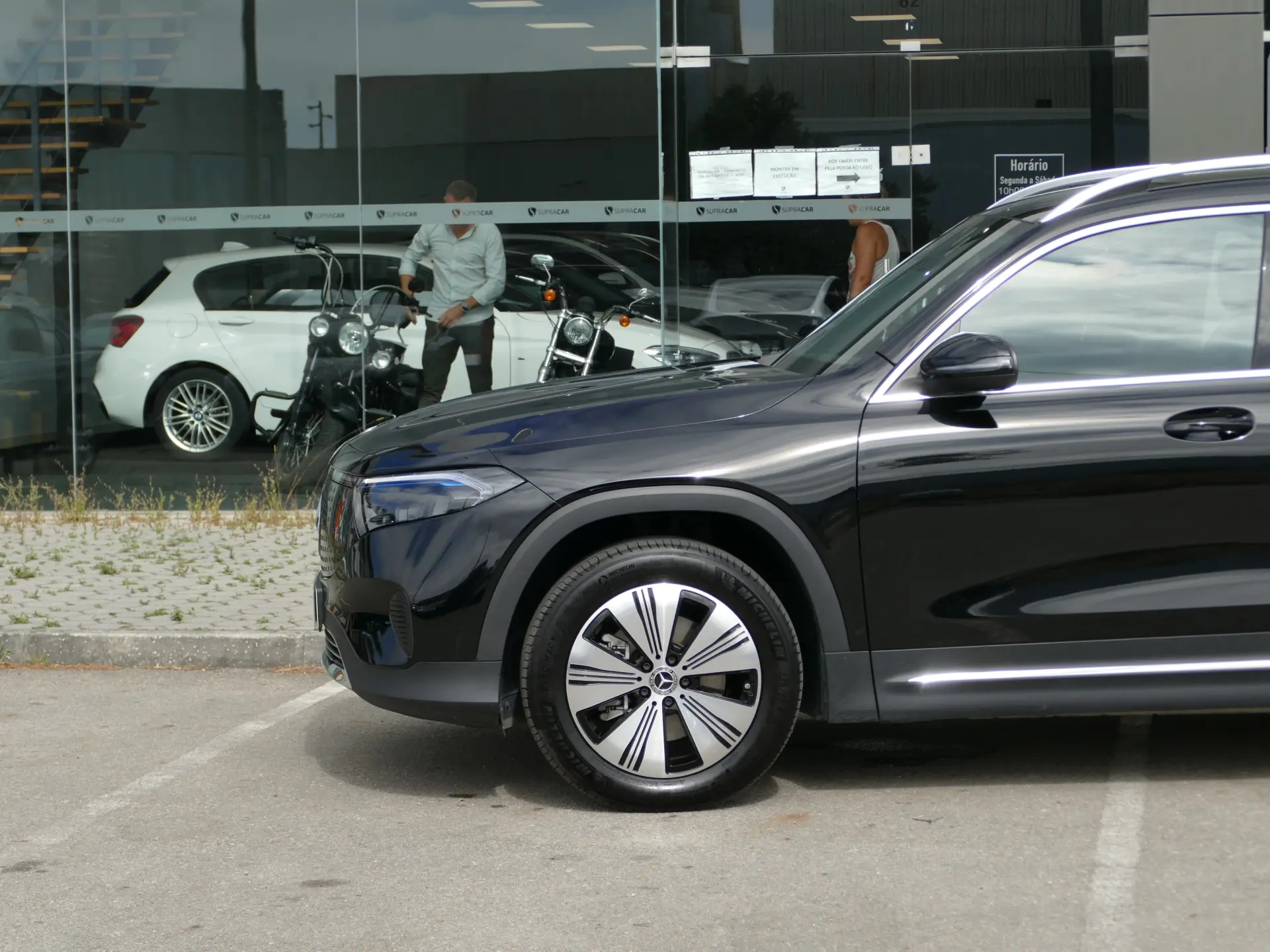 Mercedes-Benz EQB 300 4Matic Progressive 16