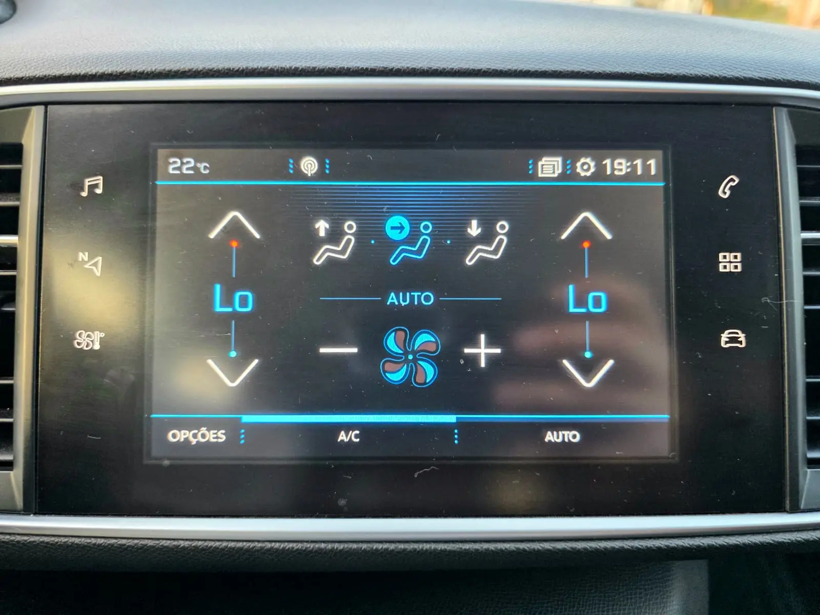Peugeot 308 1.5 BlueHDi Style EAT8 24