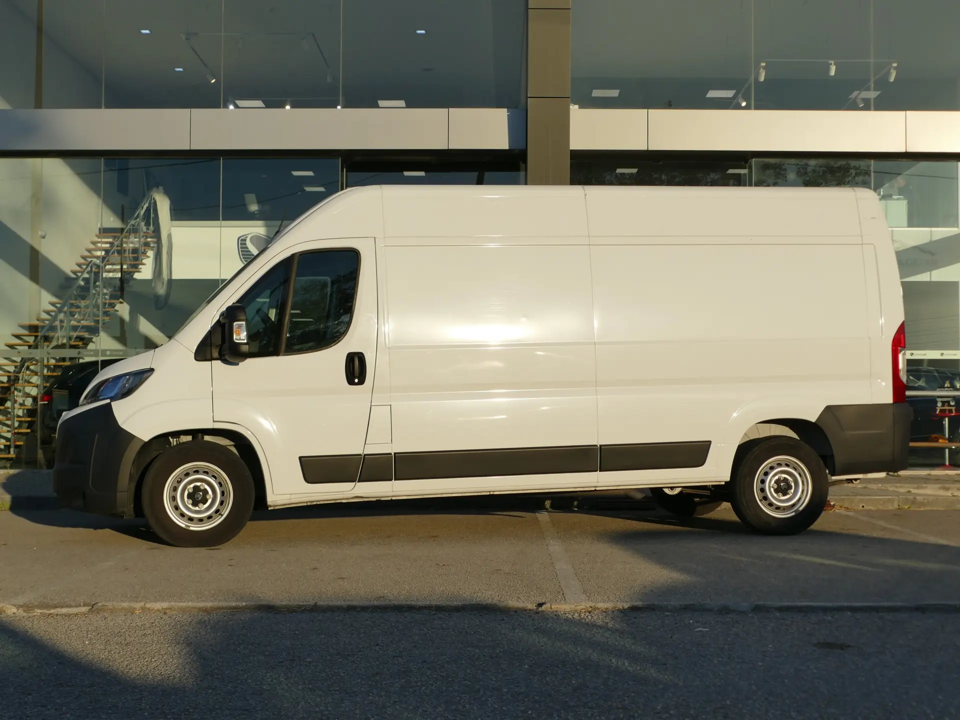 Citroen Jumper 2.2 BlueHDi 3.3T L3H2 29
