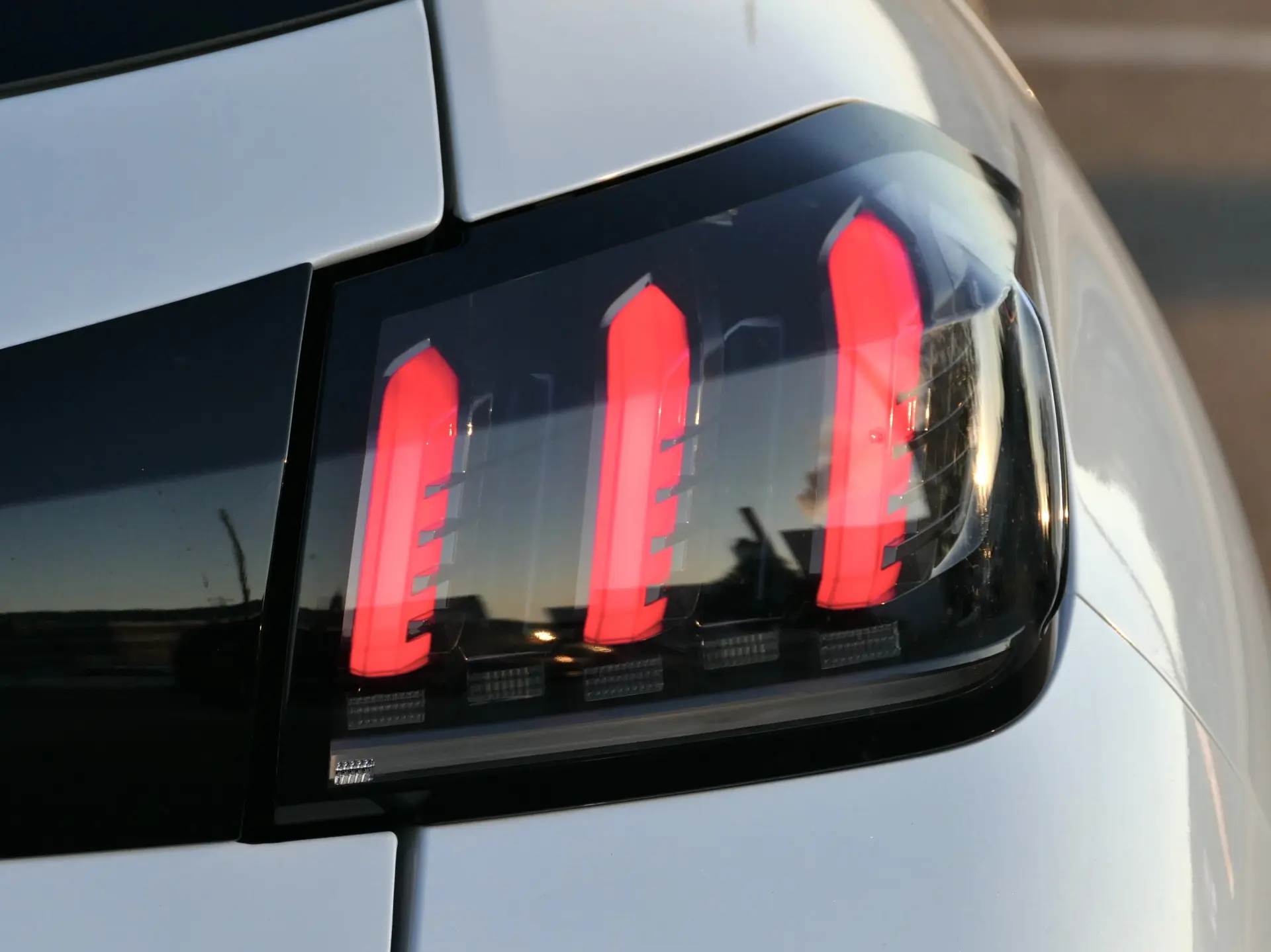 Peugeot e-208 50 kWh GT 10