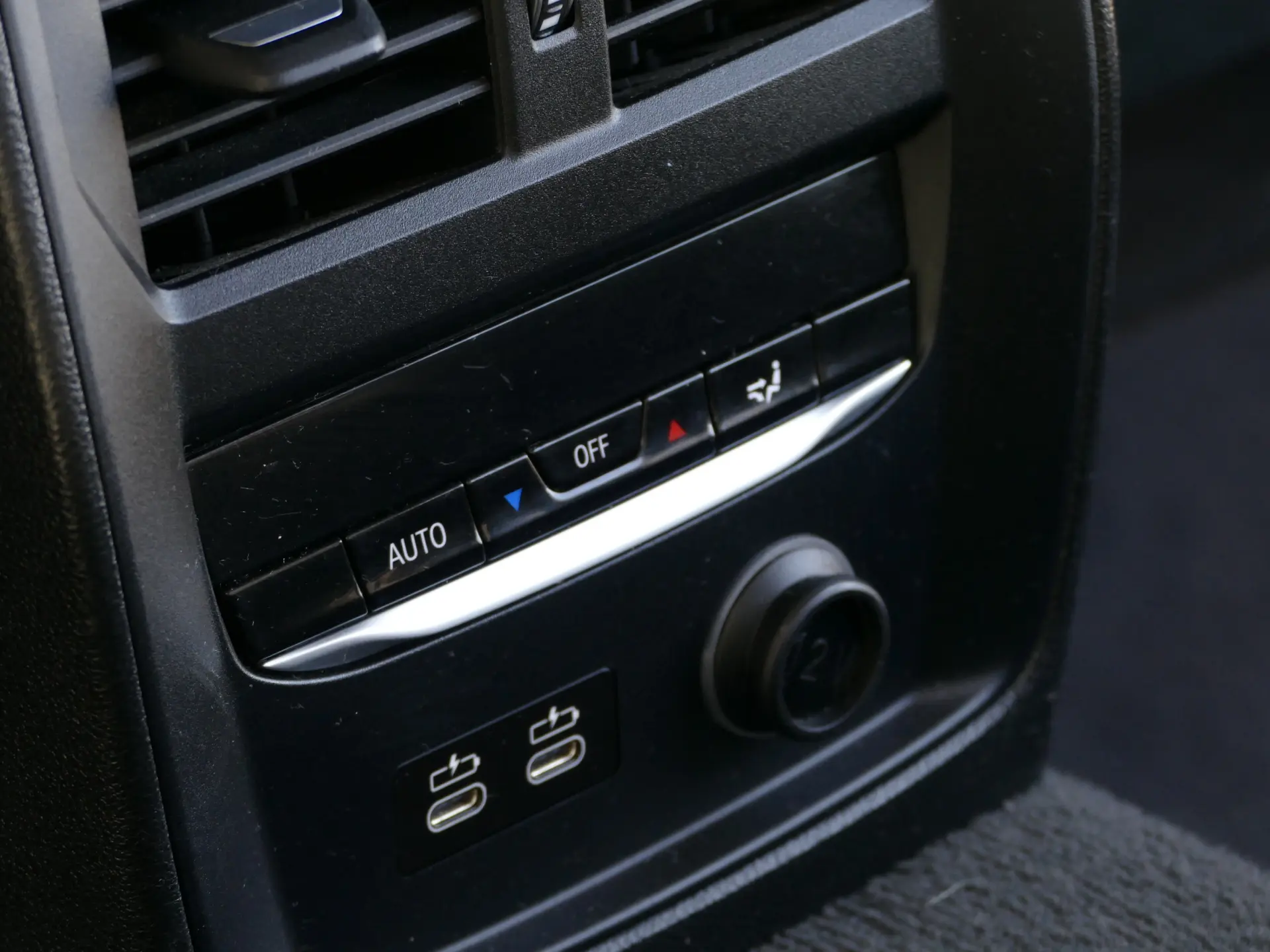 BMW 330 e iPerformance Advantage 29