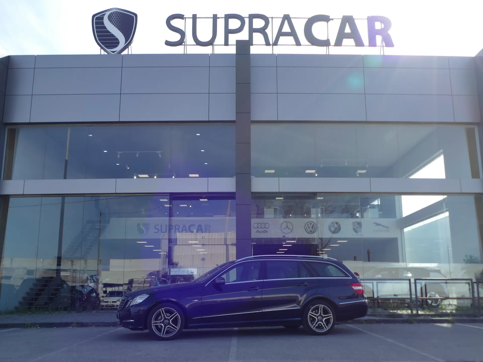 Mercedes-Benz E 220 CDi Avantgarde BE Auto. 45