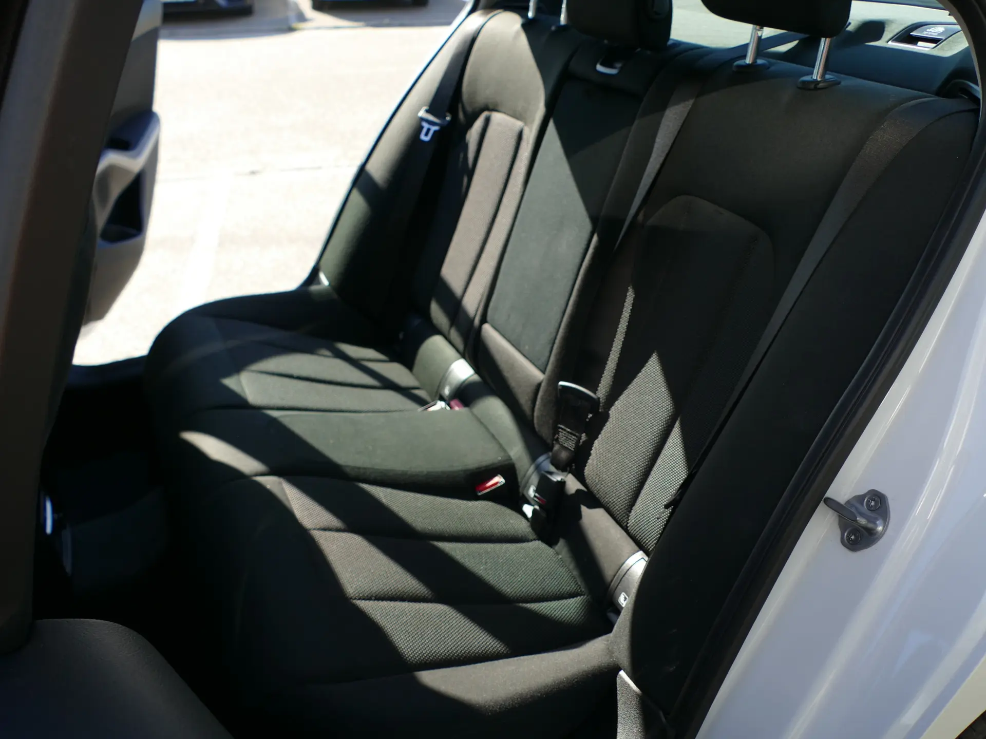 BMW 330 e iPerformance Advantage 30